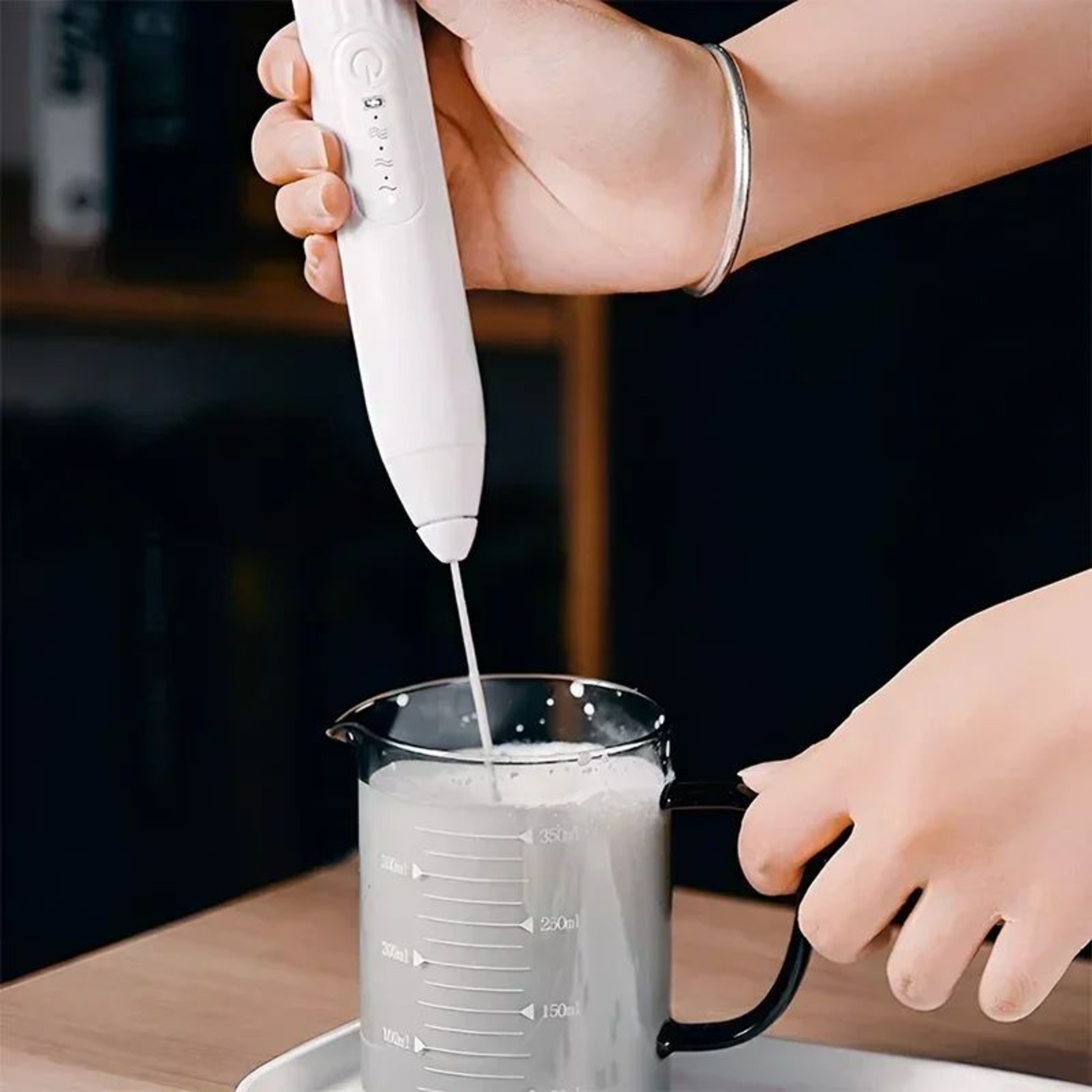 Portable USB Electric Egg Beater And Coffee Frother 0