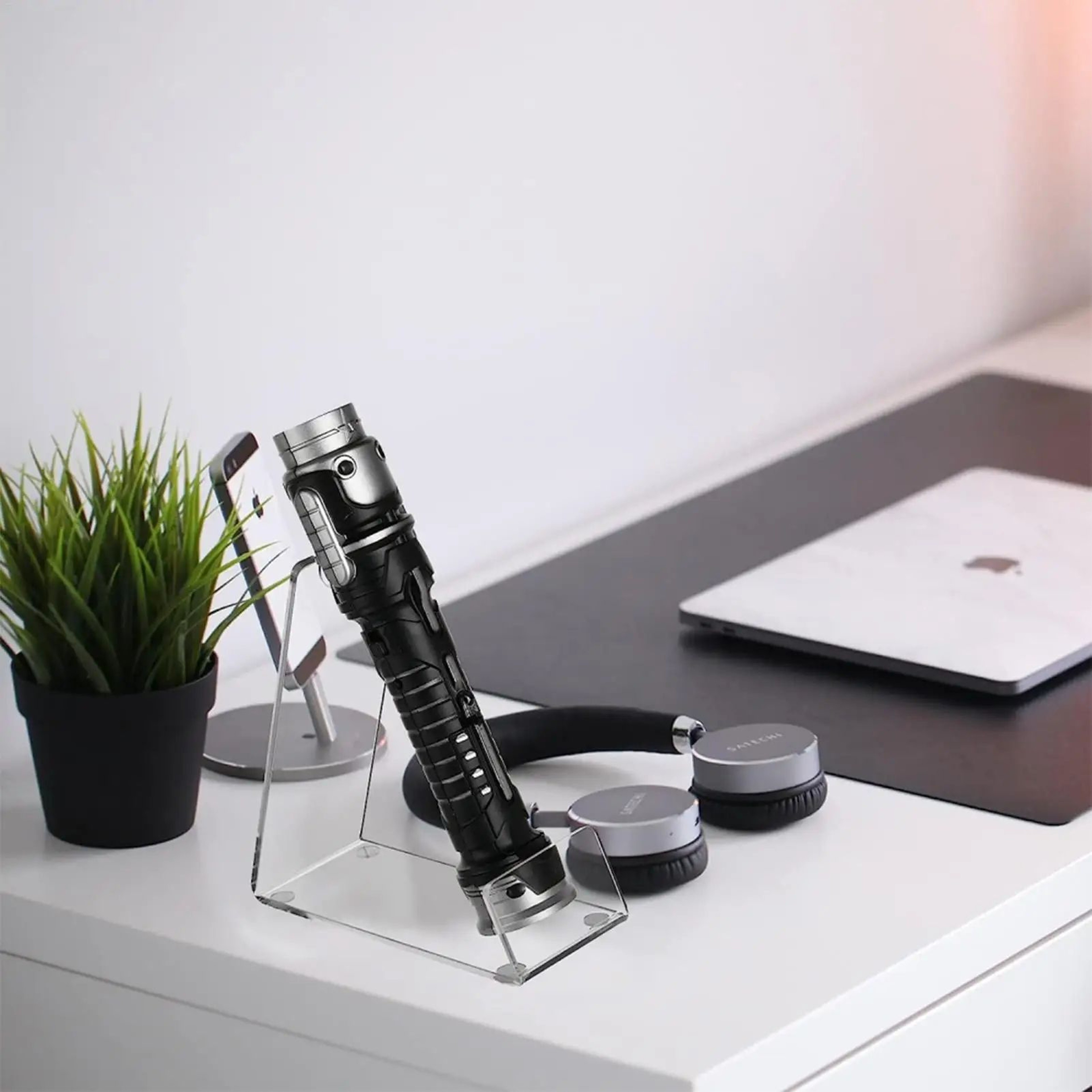 Clear Acrylic Lightsaber Display Stand With Non Slip Mat 1