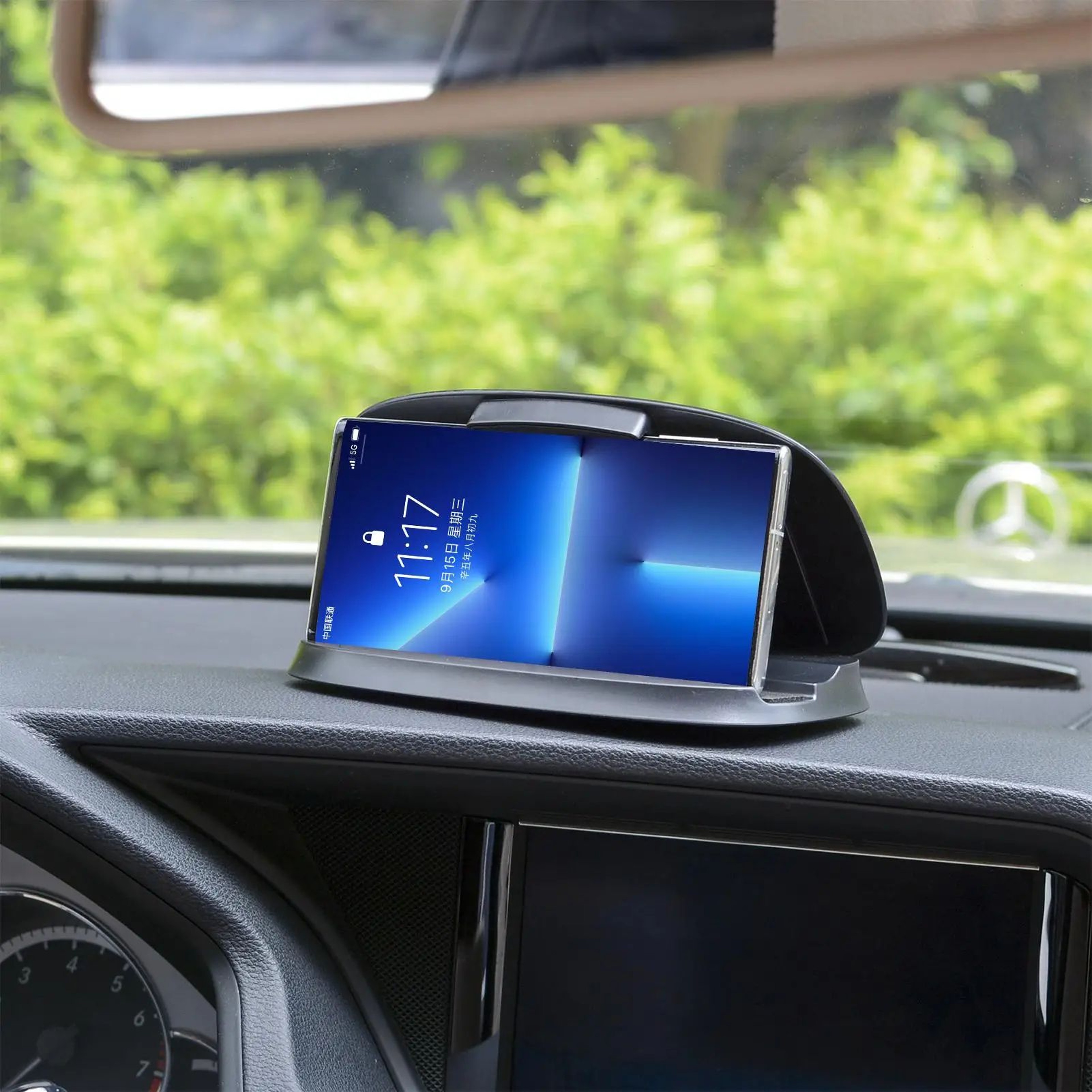360 Degree Rotating Car Dashboard Phone Holder For GPS Navigation 5