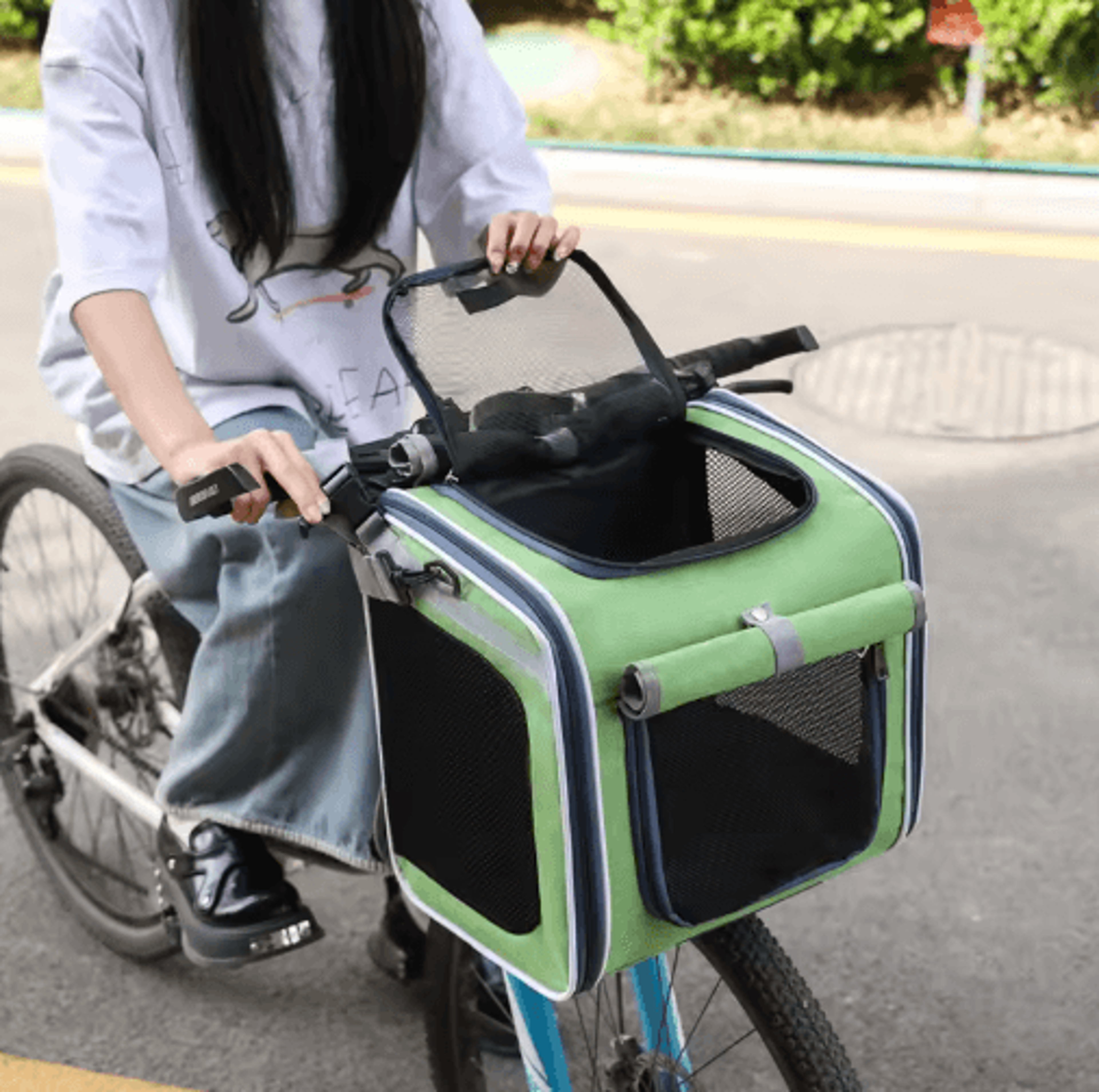 Mo Chong Portable Pet Travel Backpack  BicycleMounted Carrier Bag 0