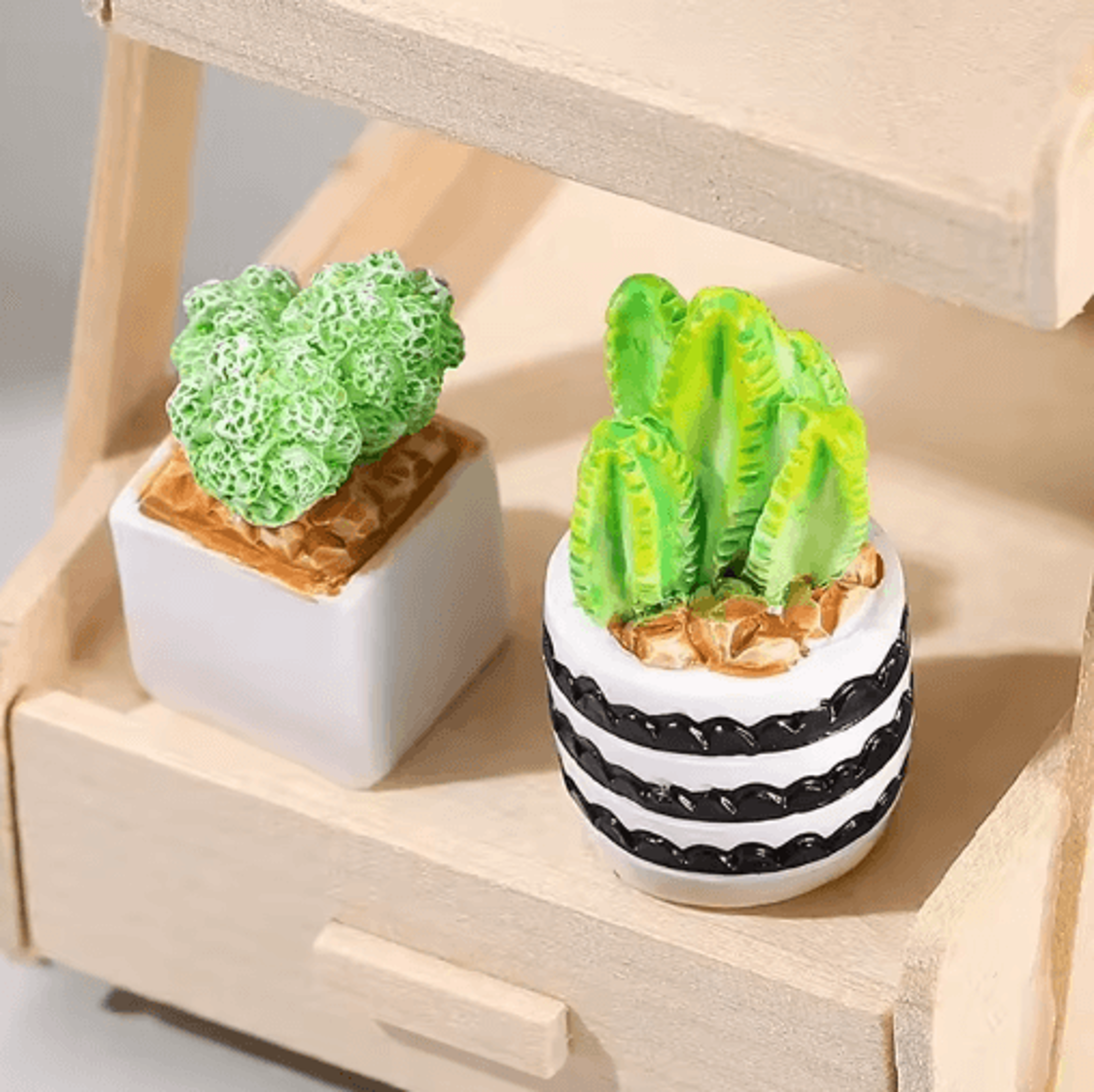 Miniature Resin Plant Pot Set Dollhouse Flower Vase Decor 8