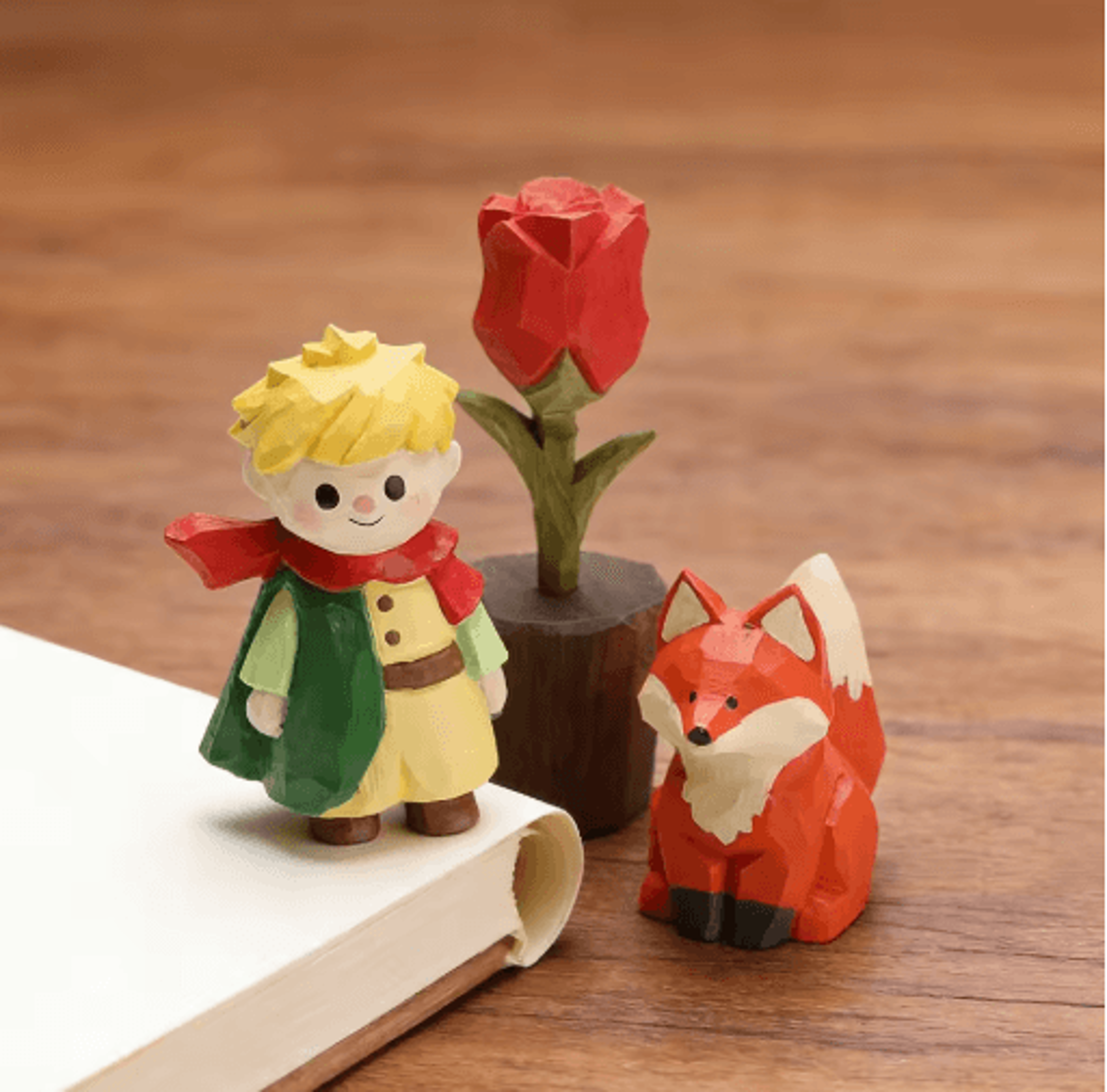 Handcrafted Solid Wood Fox Sculpture Rustic Wood Animal Figurine For Home  Office Decor 2