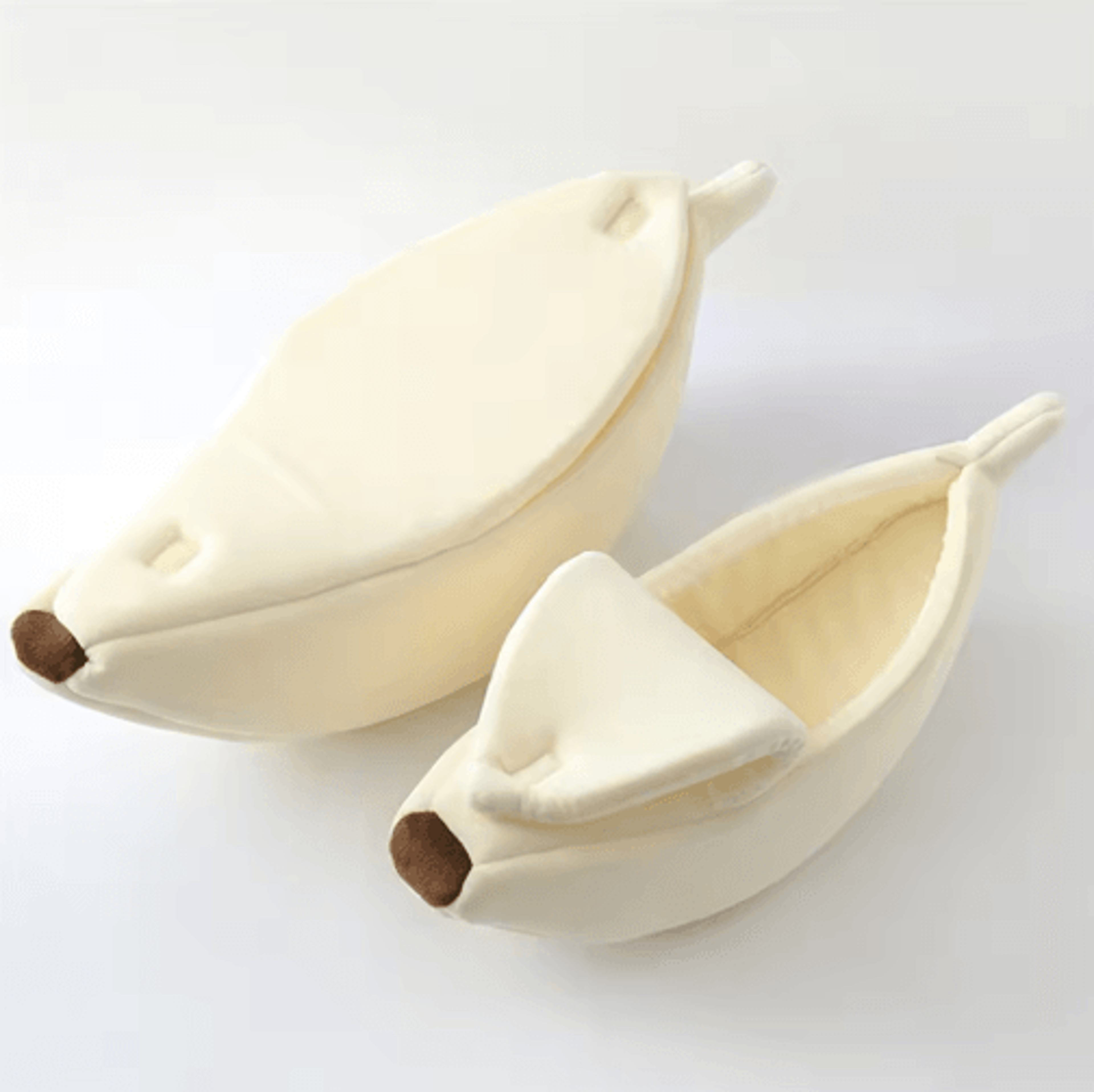 Cute Banana Shape Cozy Cat Bed For Deep Winter Sleep 6