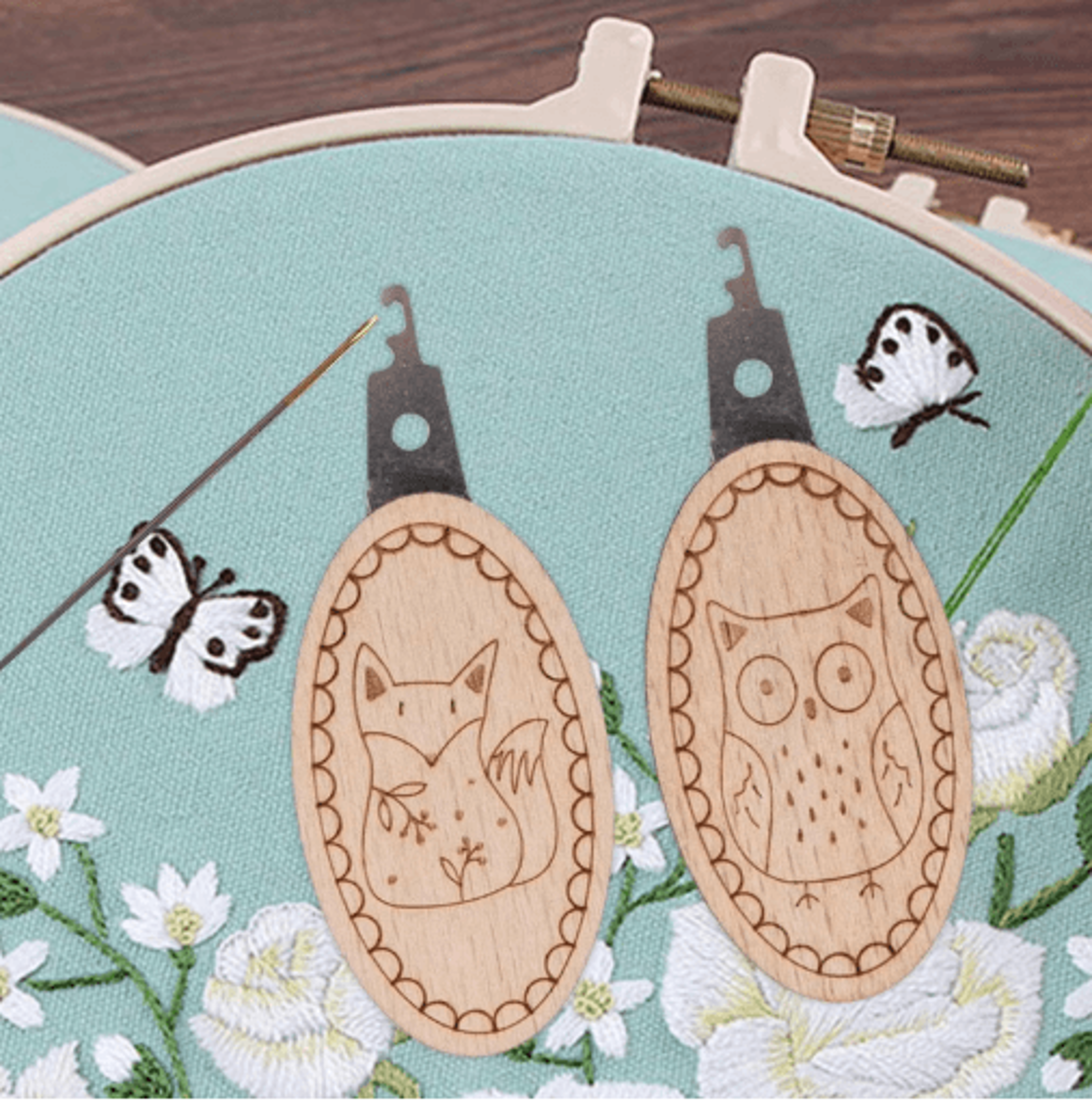 2PCS AnimalShaped Needle Threader  Keeper Set 4
