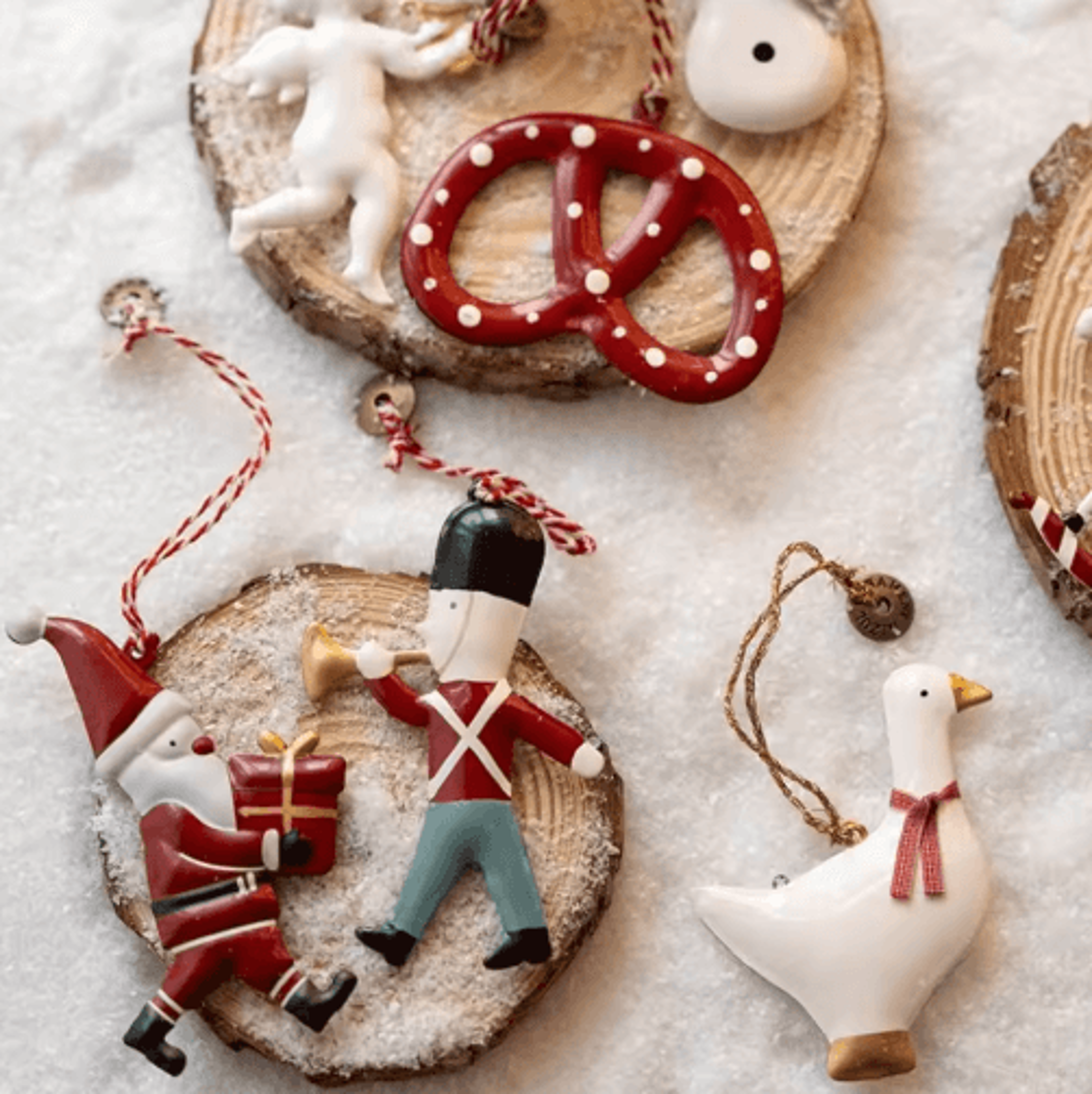 Multicolor Christmas Hanging Ornament Set 11
