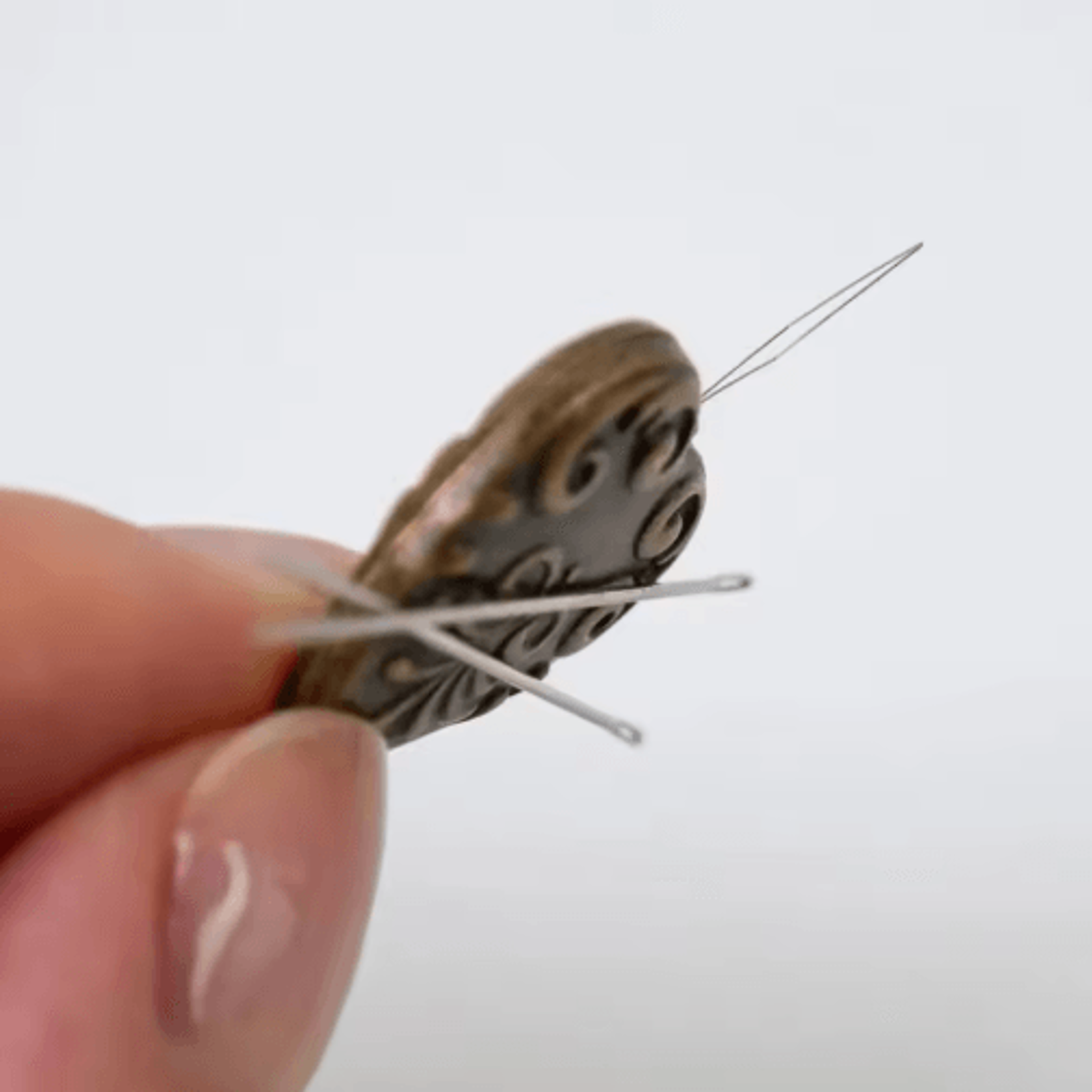 Sewing Needle Holder  Pin Cushion For Embroidery Crafts 7