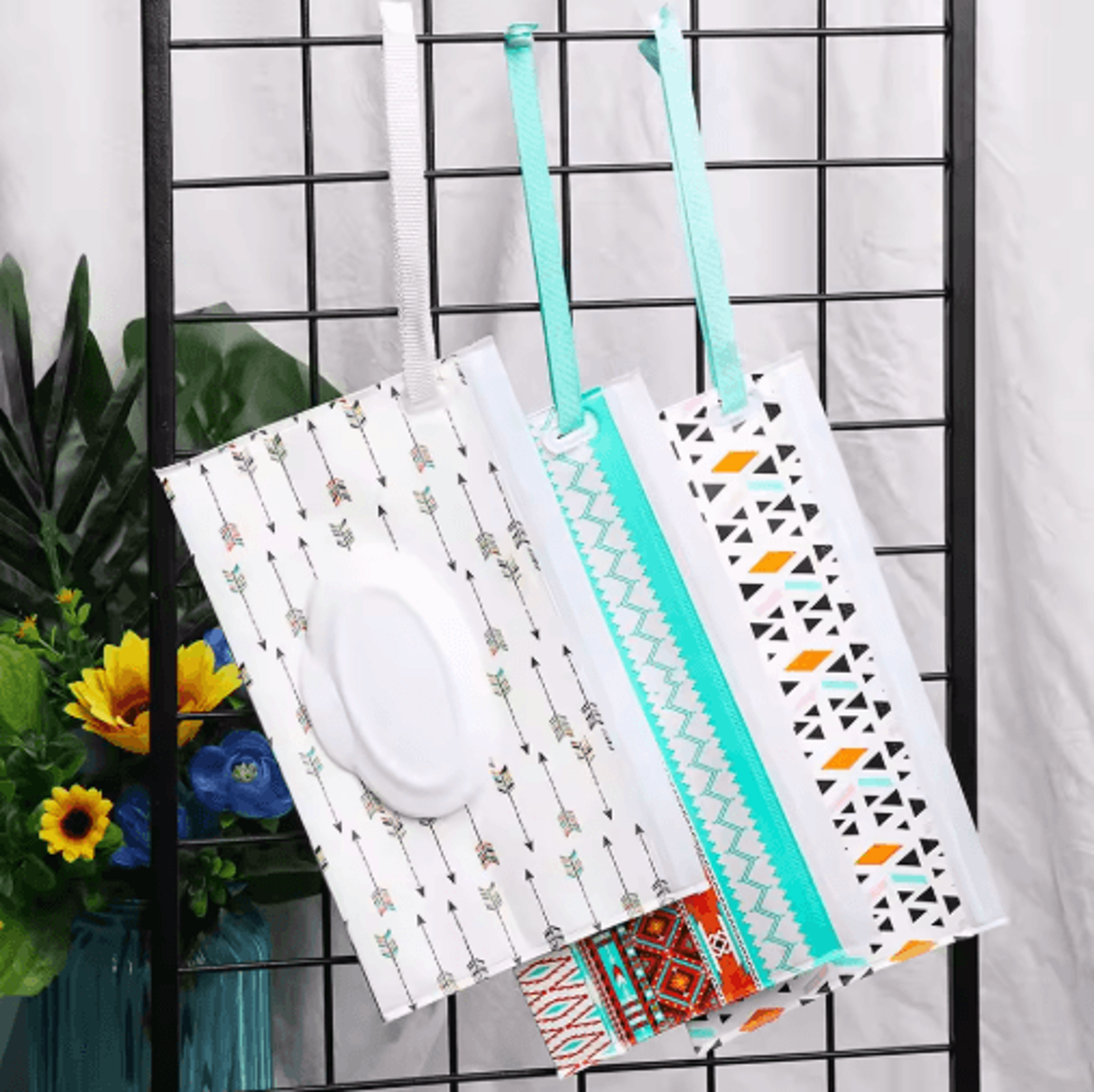 Portable Wet Wipes Pouch With Flip Top Cover 28