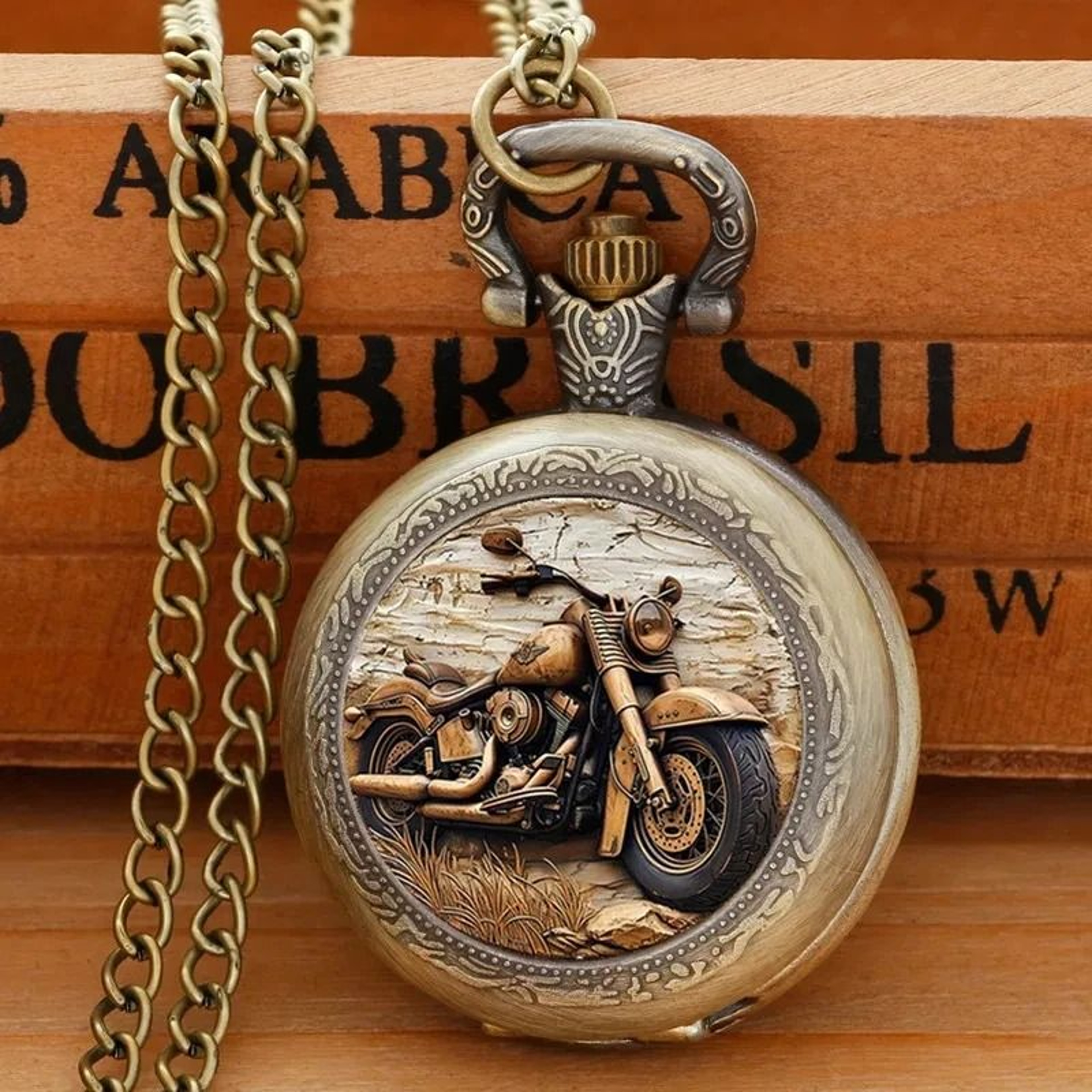 Vintage Motorcycle Pocket Watch Retro Quartz Pendant Necklace Watch 2