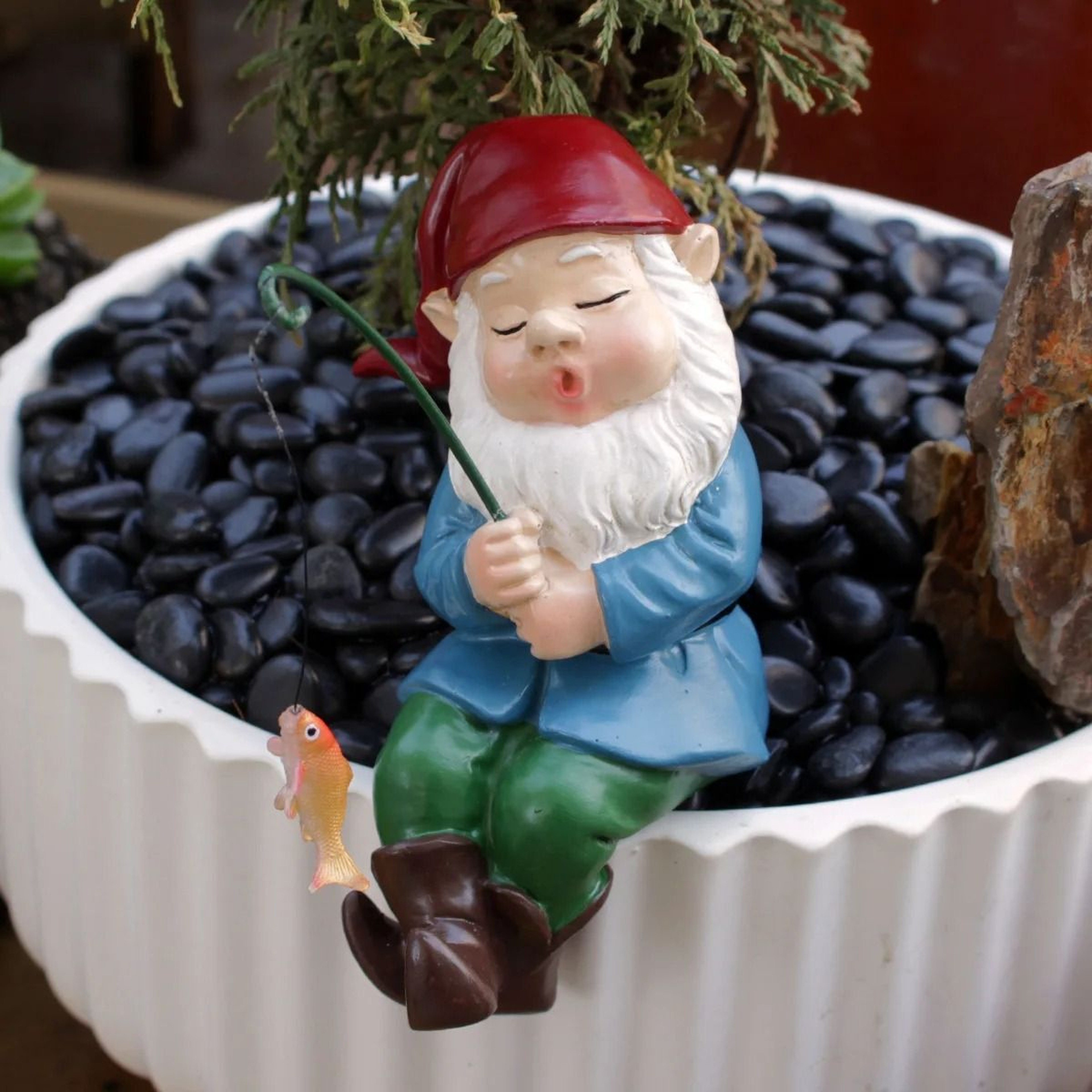Cute Fishing Gnome Resin Statue For Garden Patio Yard And Home Decor 0