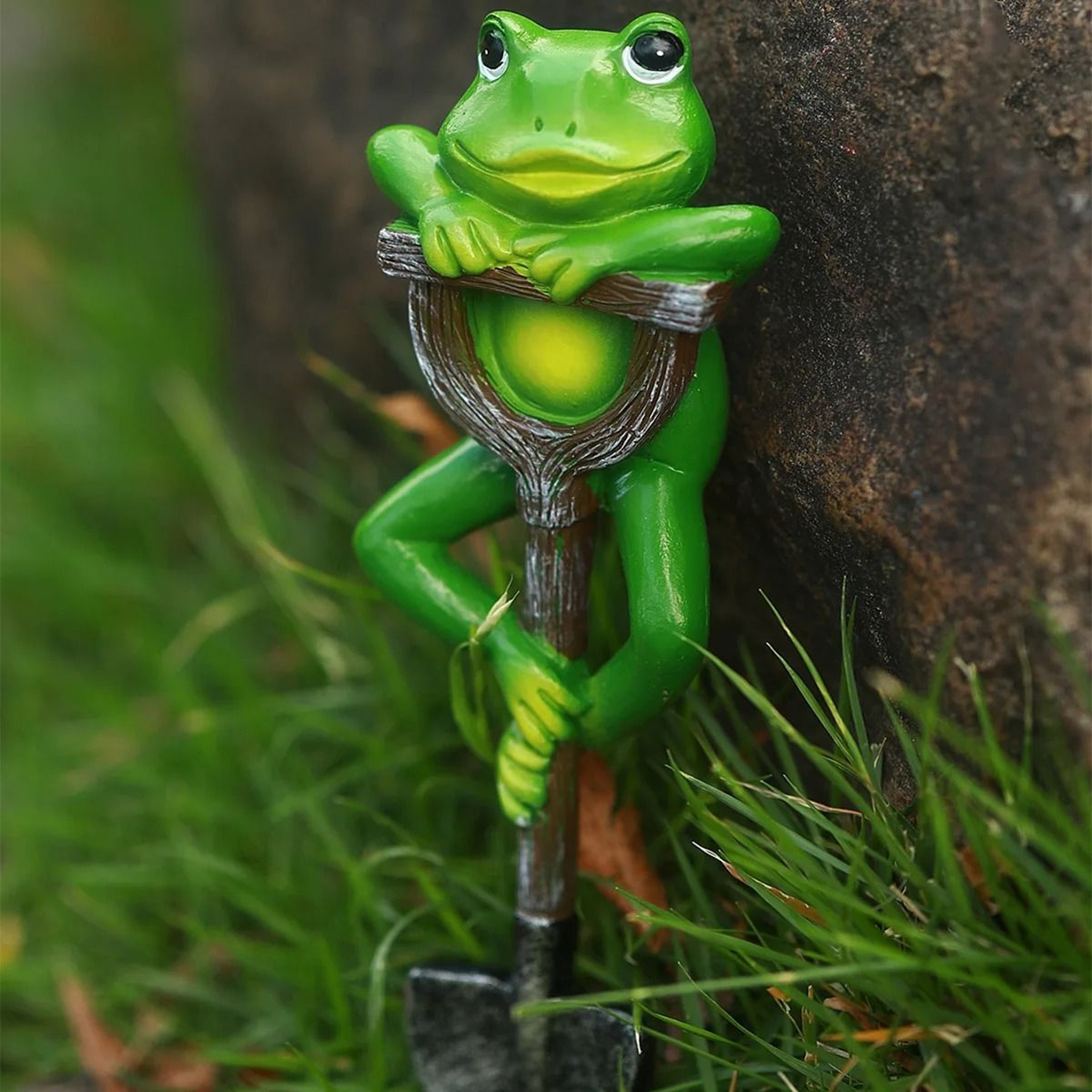Cute Gnome Frog Rabbit Turtle Garden Statue Set With Decorative Shovels 5