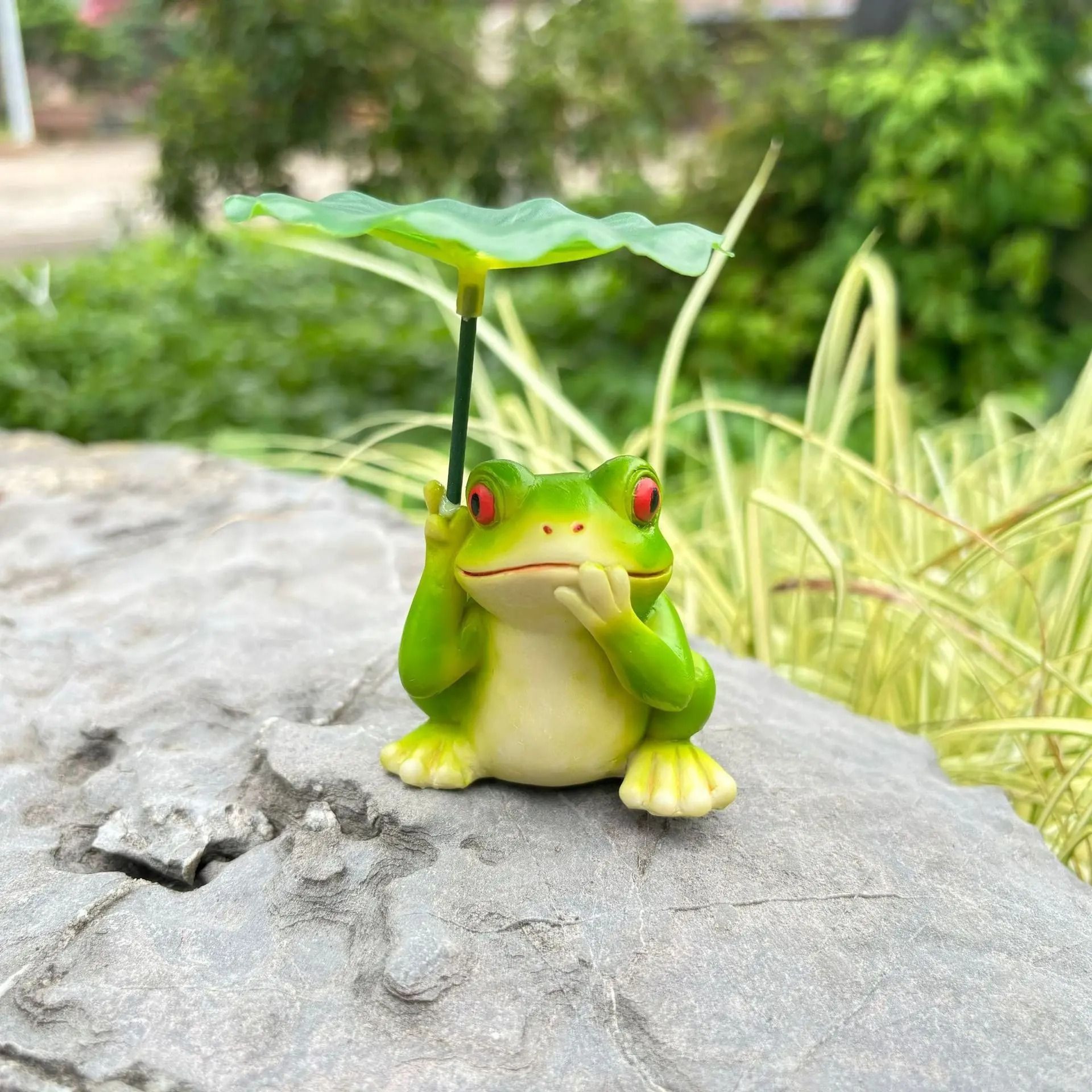 Whimsical Resin Animal Garden Statue With Leaf Umbrella 6
