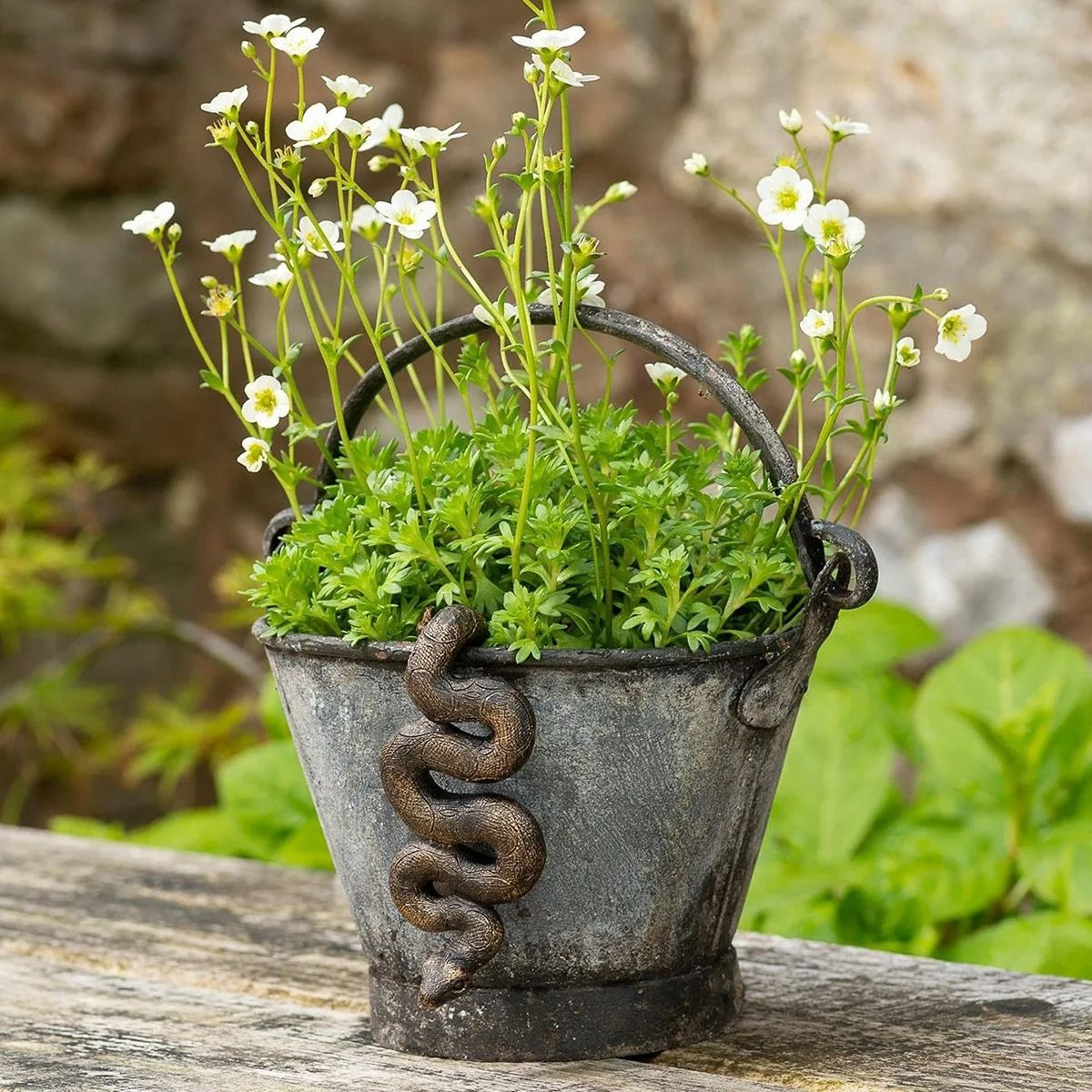 Vintage Resin Snake Plant Pot Hanger For Whimsical Garden And Home Decor 3