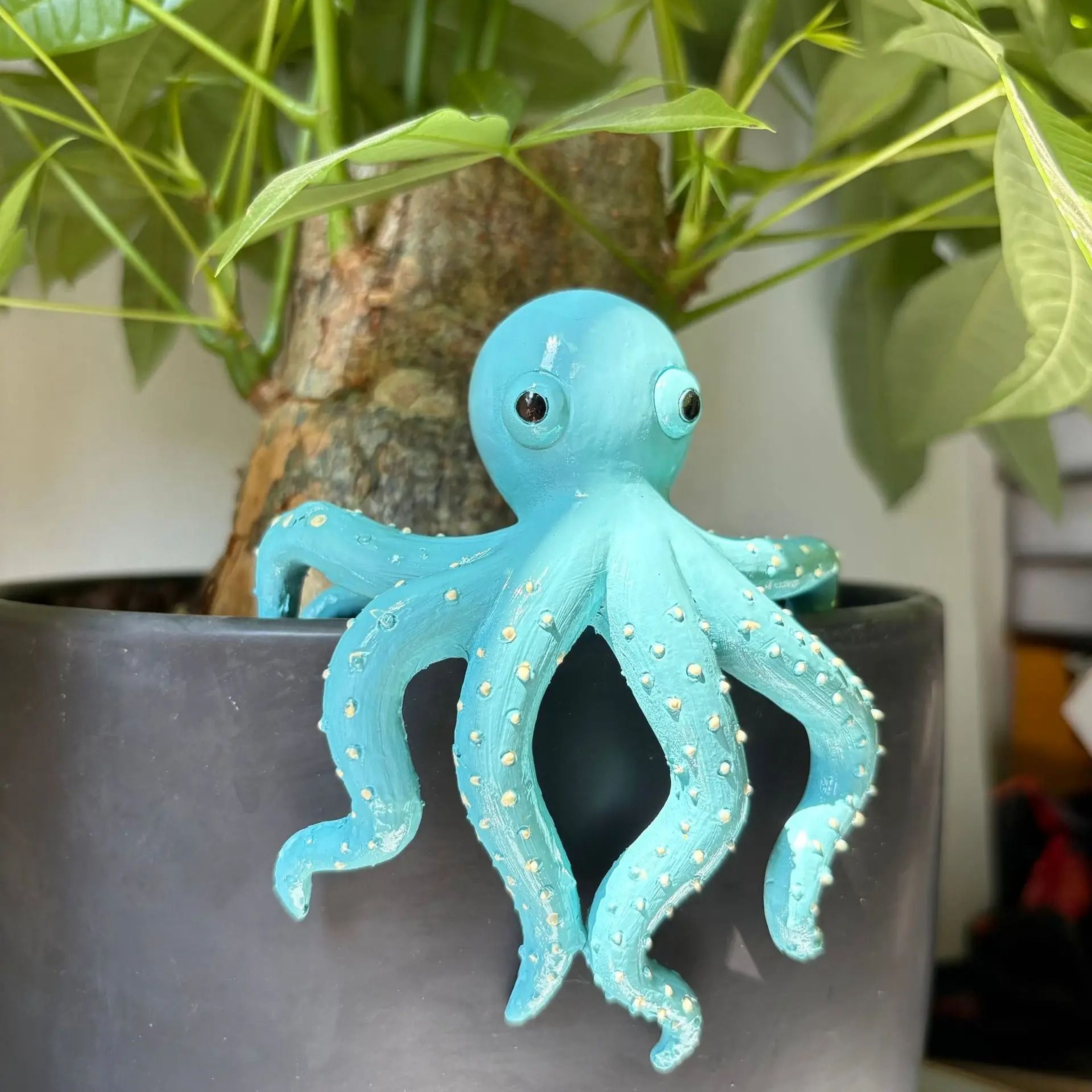 Cute Resin Octopus Plant Pot Hanger For Whimsical Garden And Home Decor 5