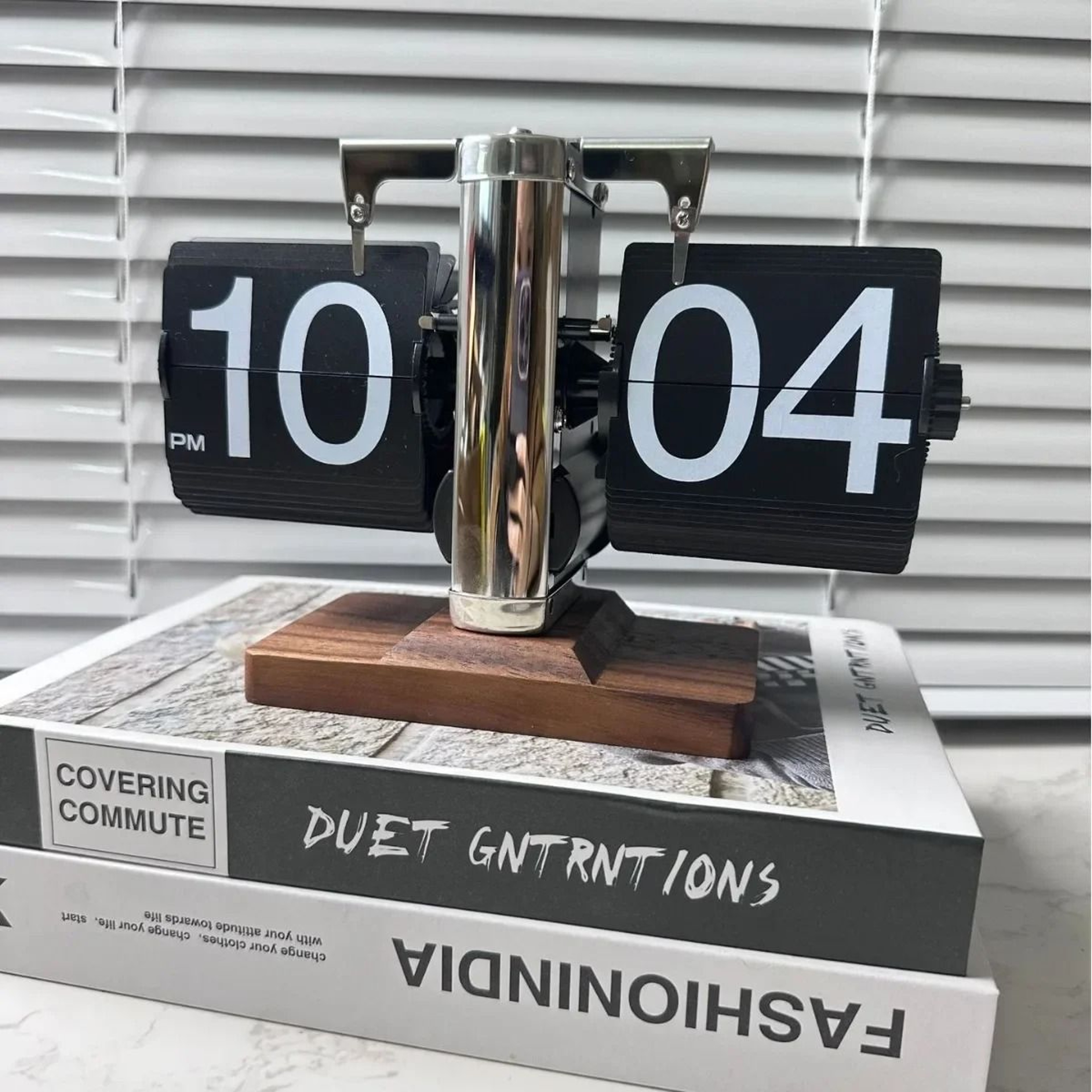 Retro Automatic Flip Desk Clock Large Display Battery Powered Table Clock 5