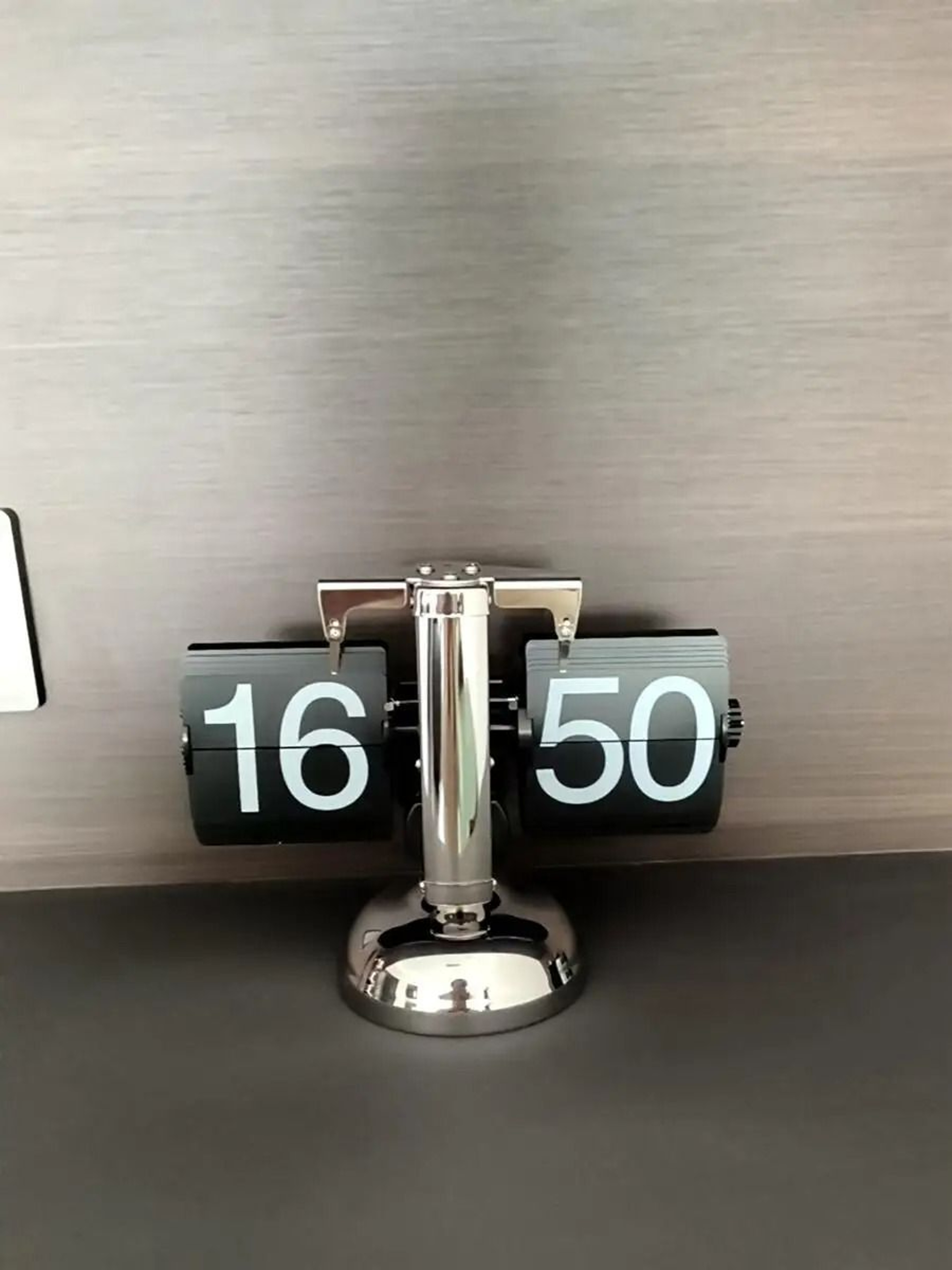Vintage Automatic Flip Down Desk Clock Retro Mechanical Table Clock 6