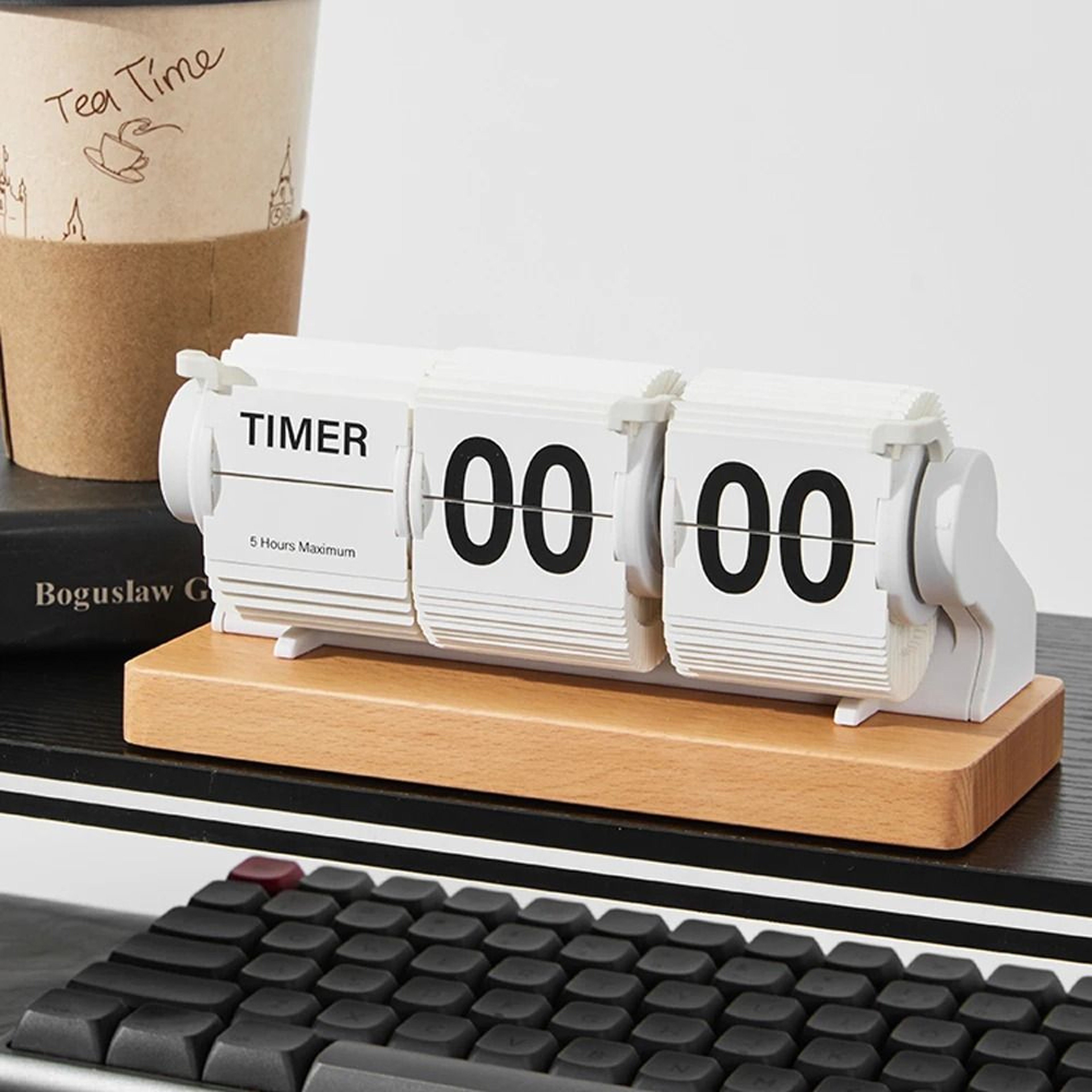 Wooden Flip Clock With Seconds Display Automatic Retro Desk Clock 7
