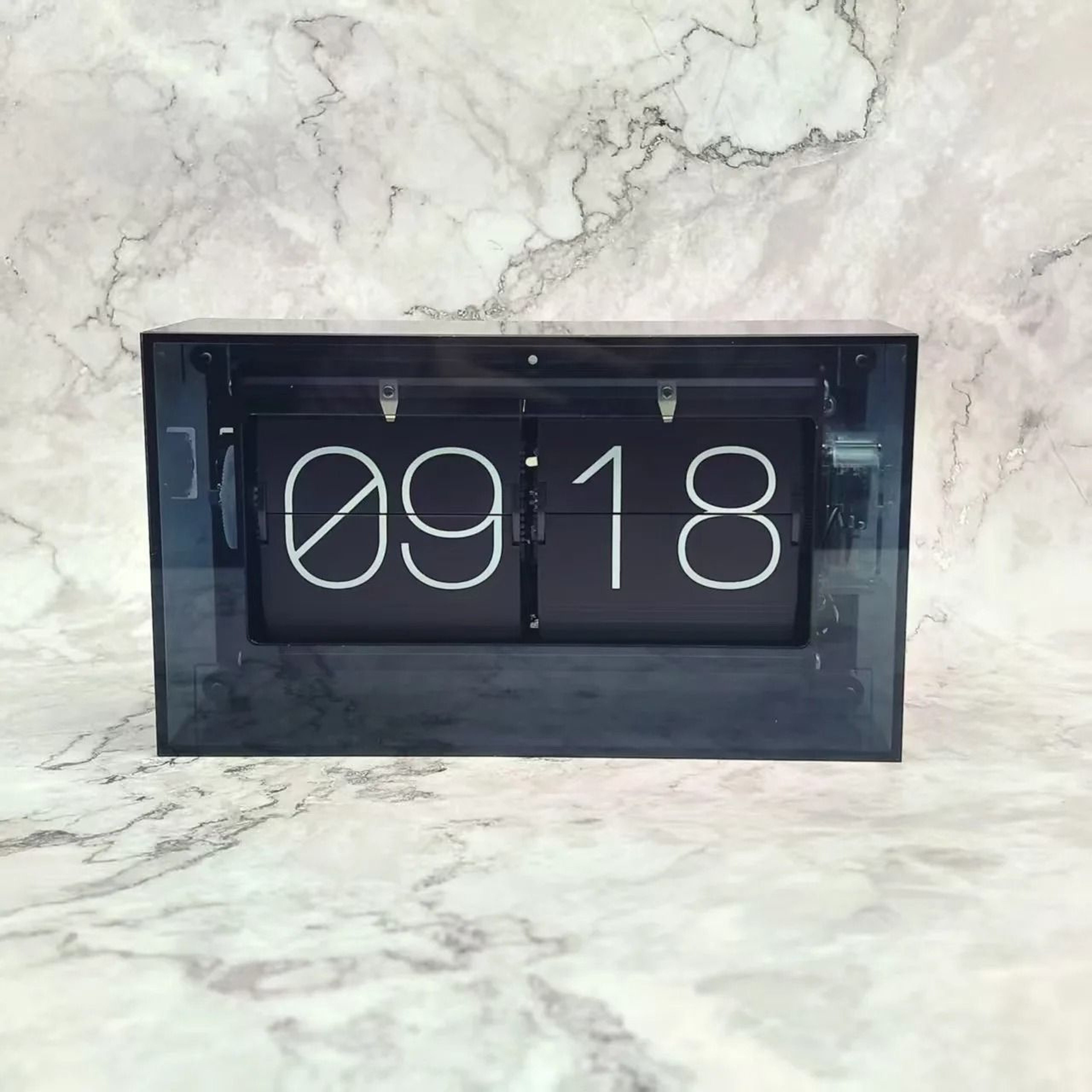 Colorful Automatic Flip Desk Clock For Maximalist Home Decor 8
