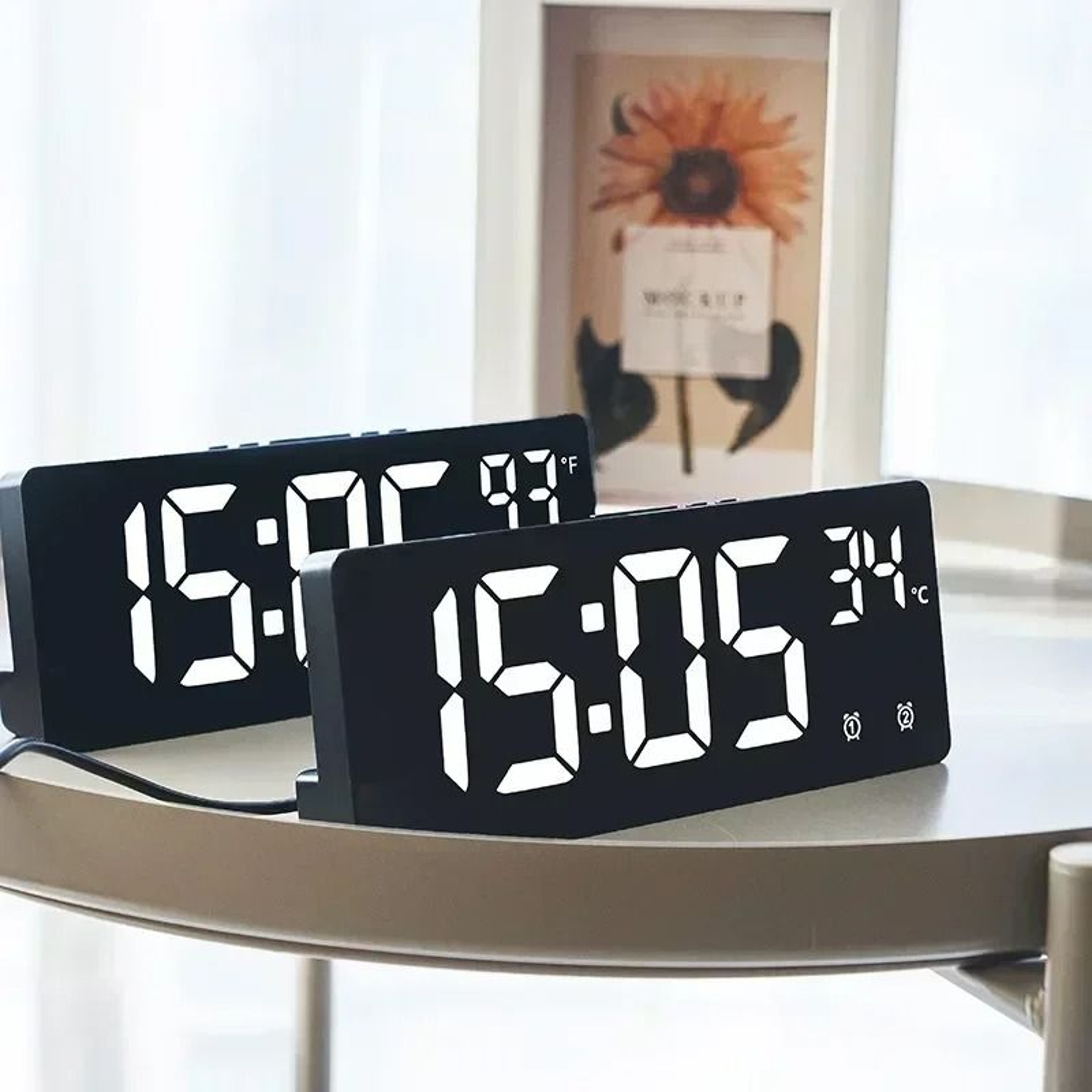 Voice Control LED Digital Alarm Clock With Dual Alarm And Temperature Display 9