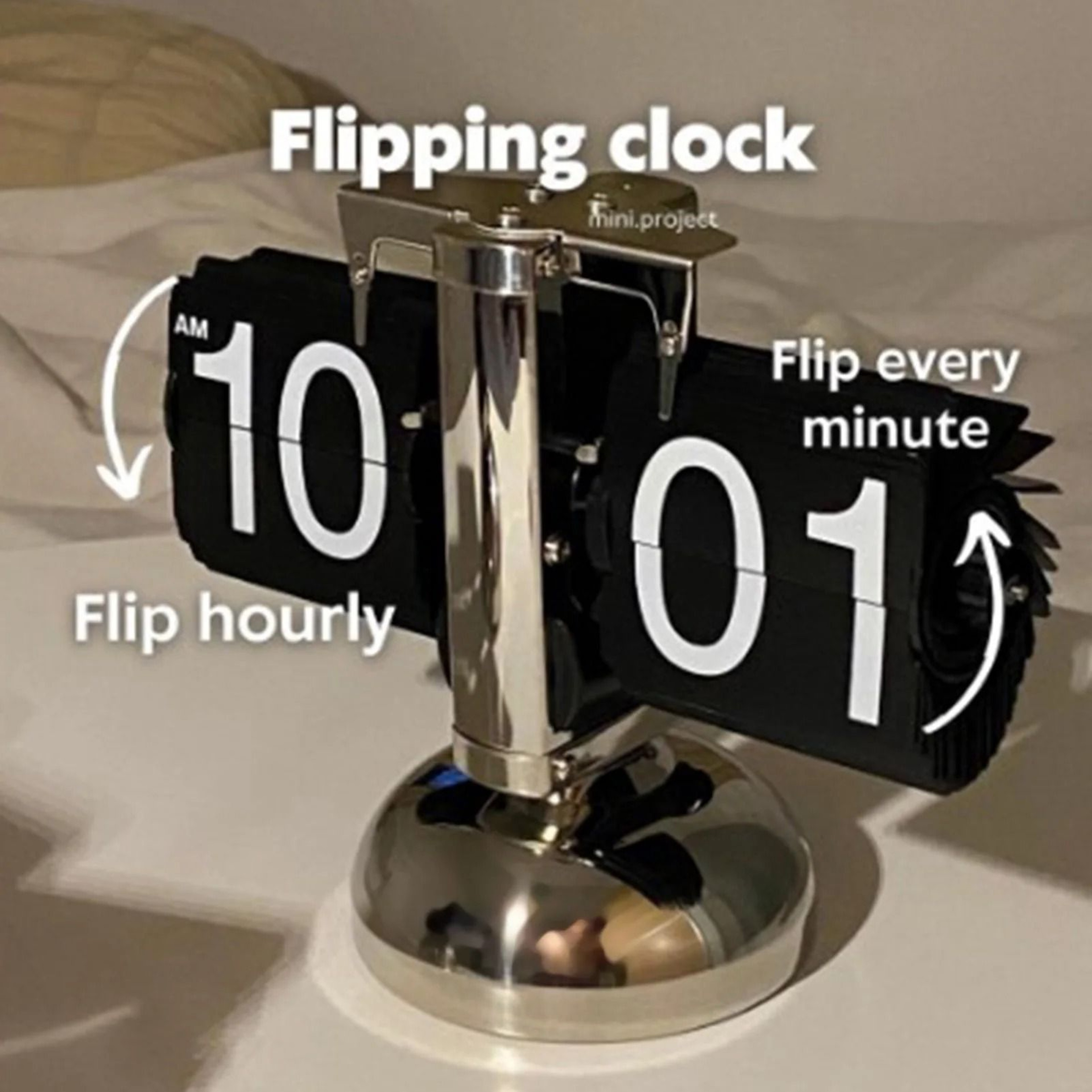 Retro Automatic Flip Desk Clock With Minimalist Single Foot Design 6
