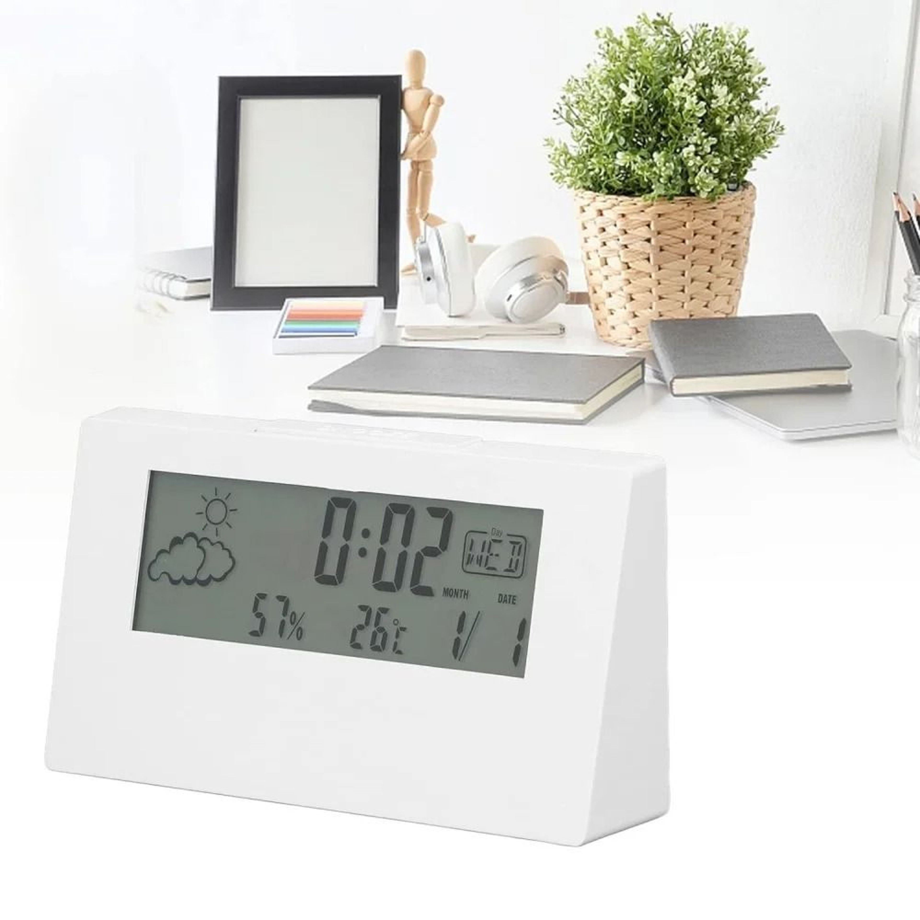Smart LCD Digital Alarm Clock With Night Light And Temperature Humidity Display 3