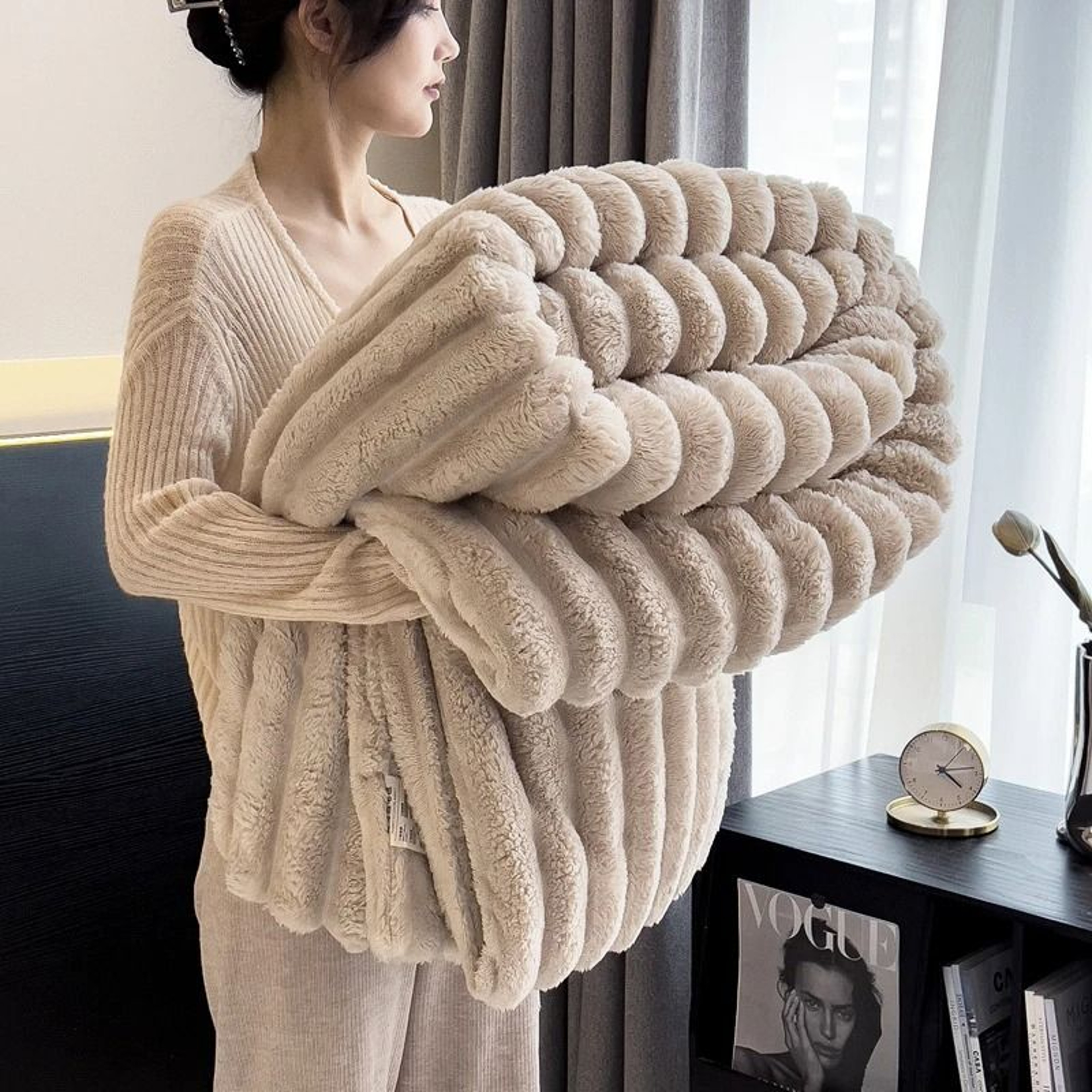 Faux Rabbit Fur Throw Blanket Soft Fluffy Sofa Blanket 6