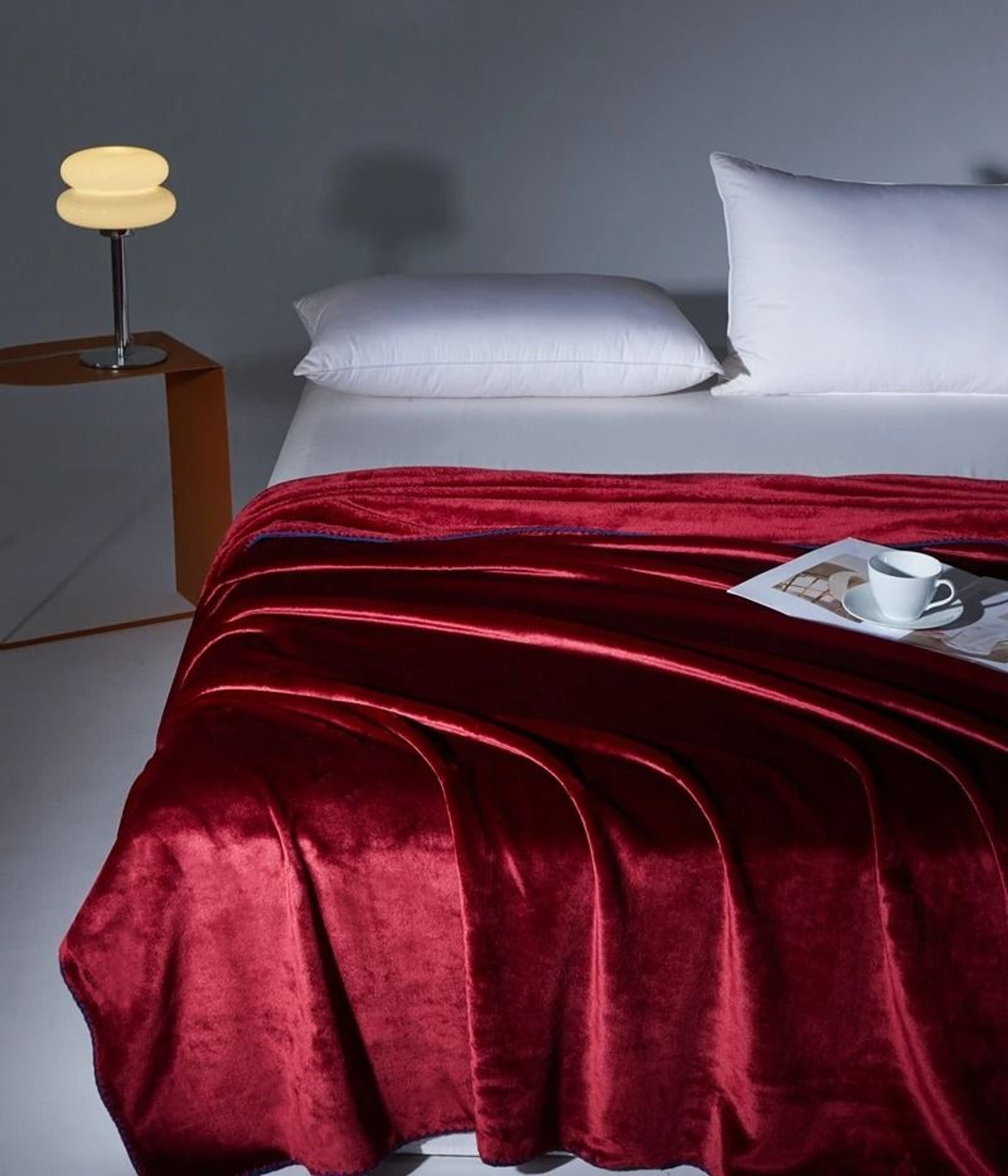 Soft Velvet Throw Blanket Lightweight Travel And Nap Blanket 12