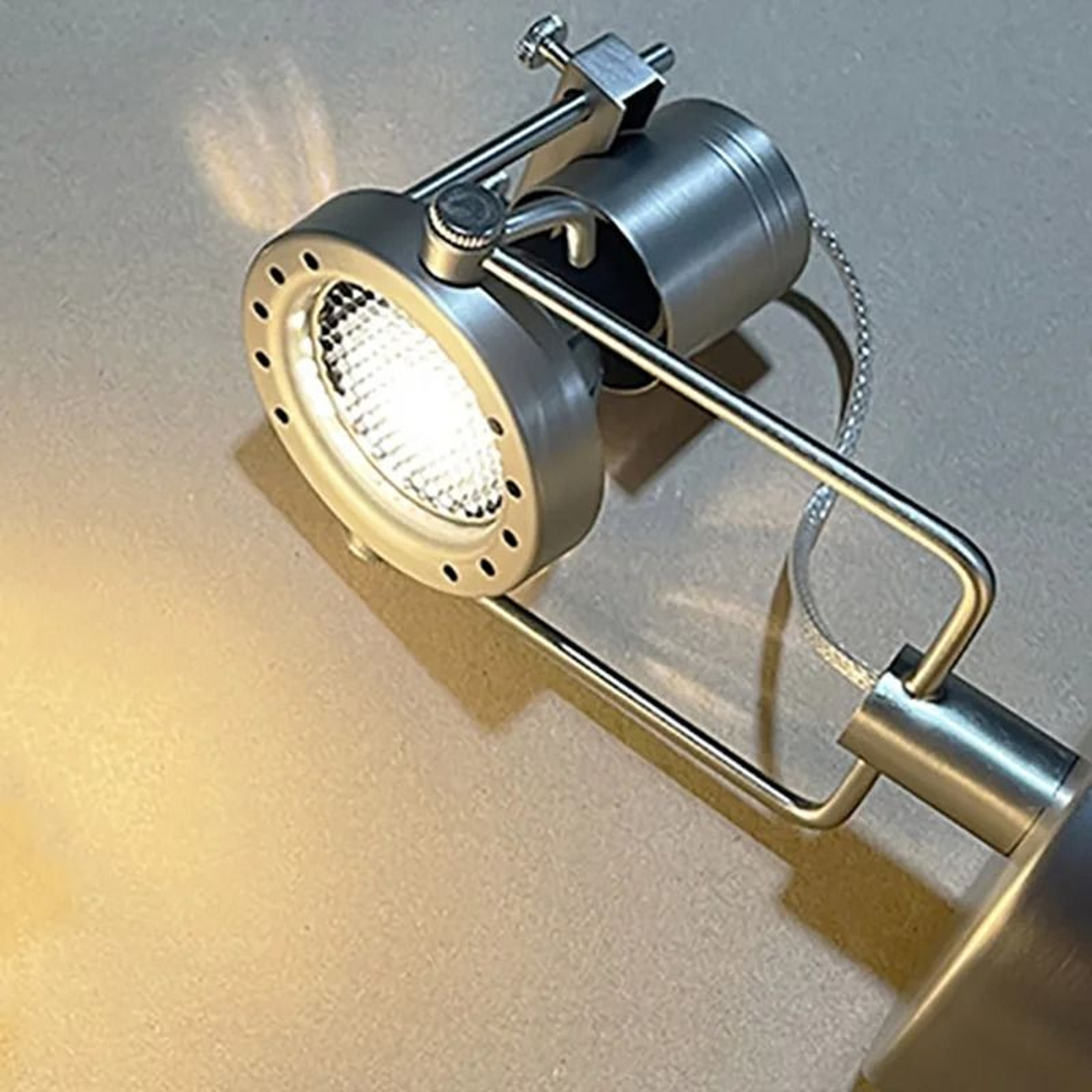 Industrial GU10 AntiGlare Adjustable LED Track Ceiling Spotlight 4