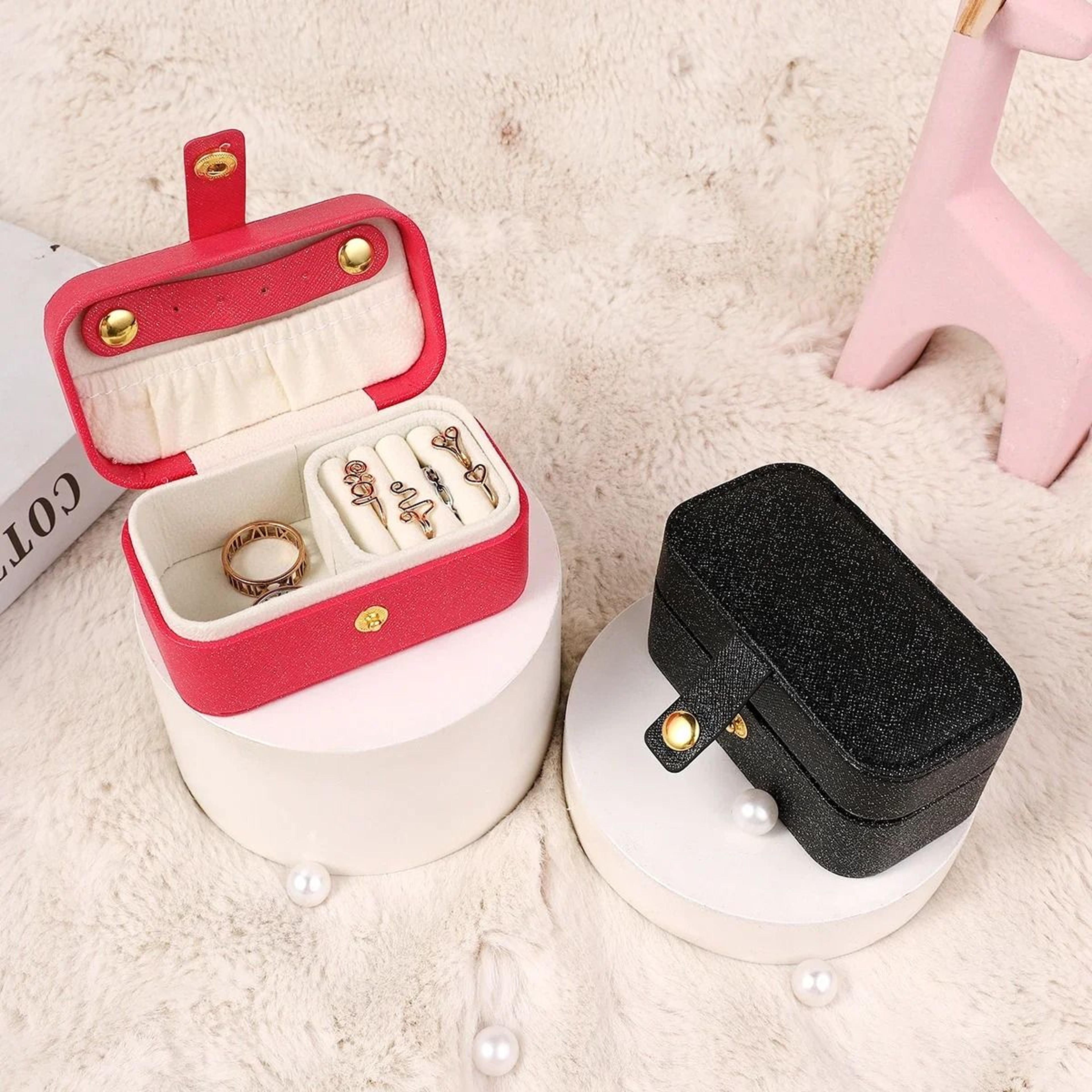 Portable Travel Jewelry Organizer Box With Leather Finish 10