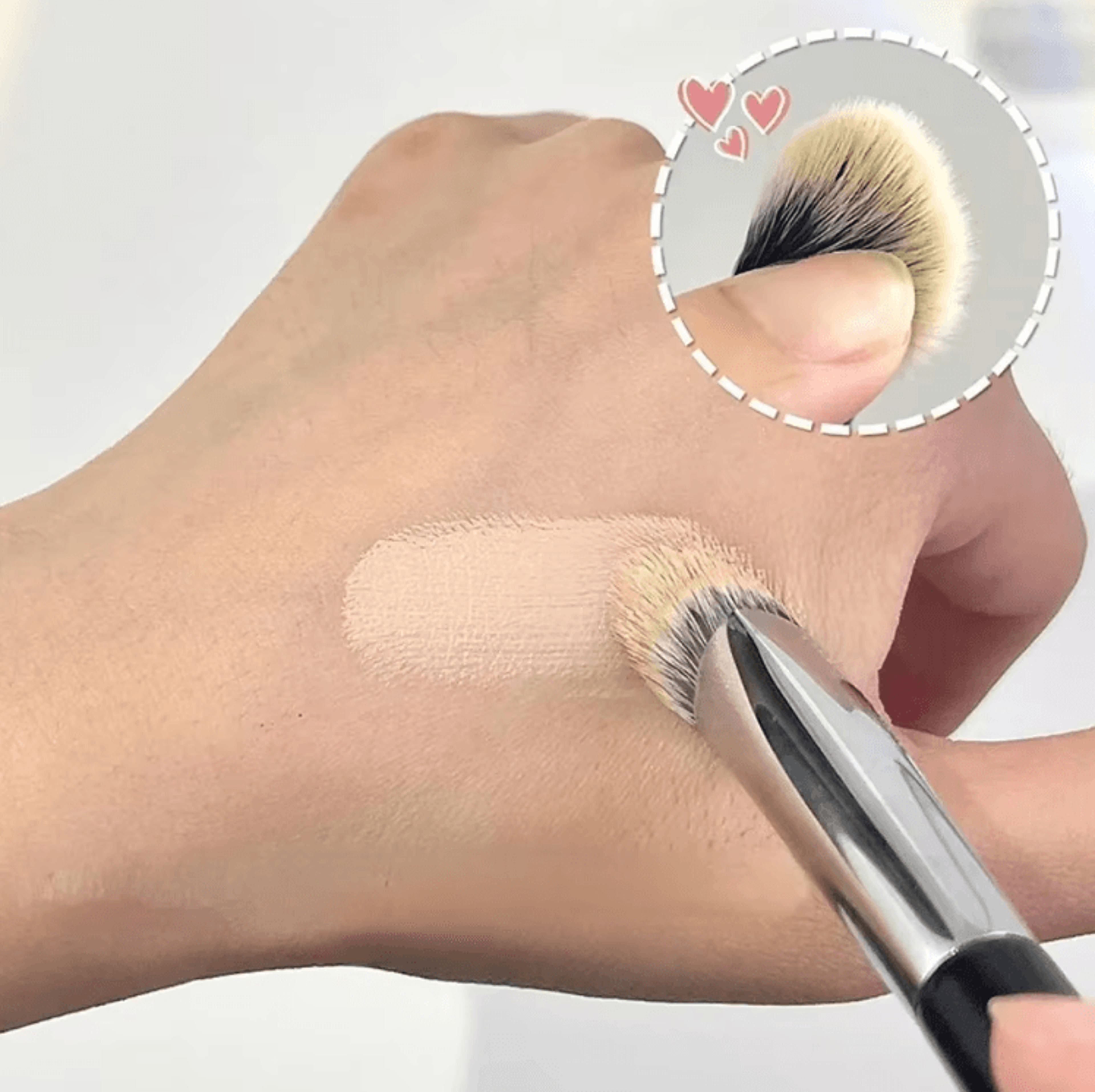 3 Sided Contour Highlight Brush For Precision Foundation And Seamless Blending 3