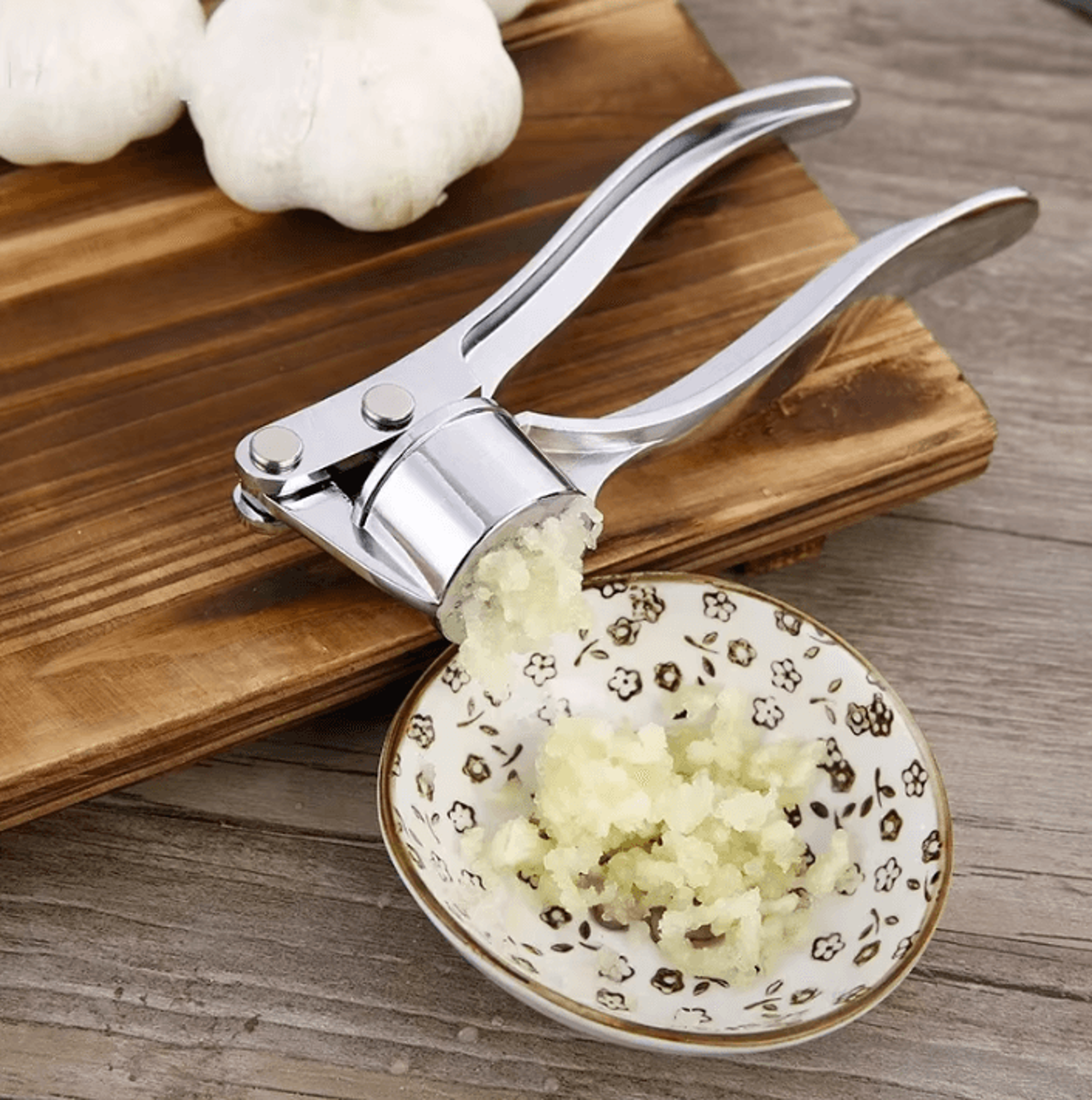 Stainless Steel Garlic Press Manual Garlic Crusher  Ginger Mincer 1