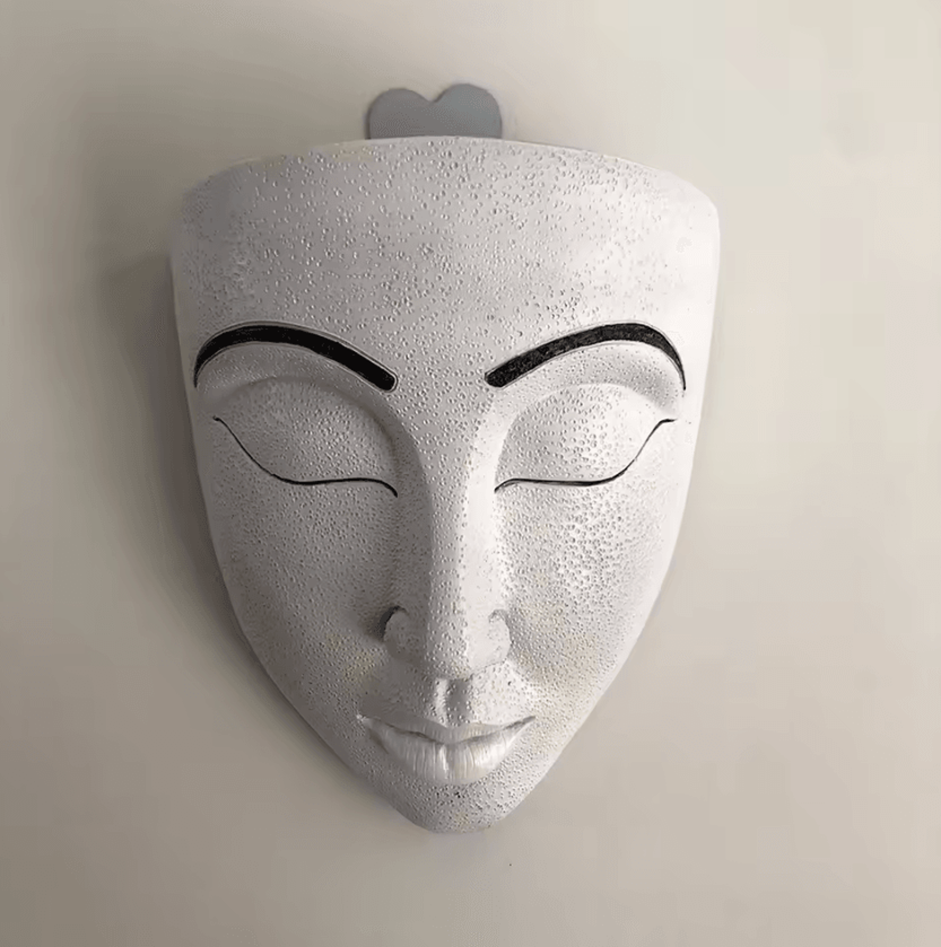 Resin Human Face Wall Hanging Planter For Indoor And Outdoor Decor 4