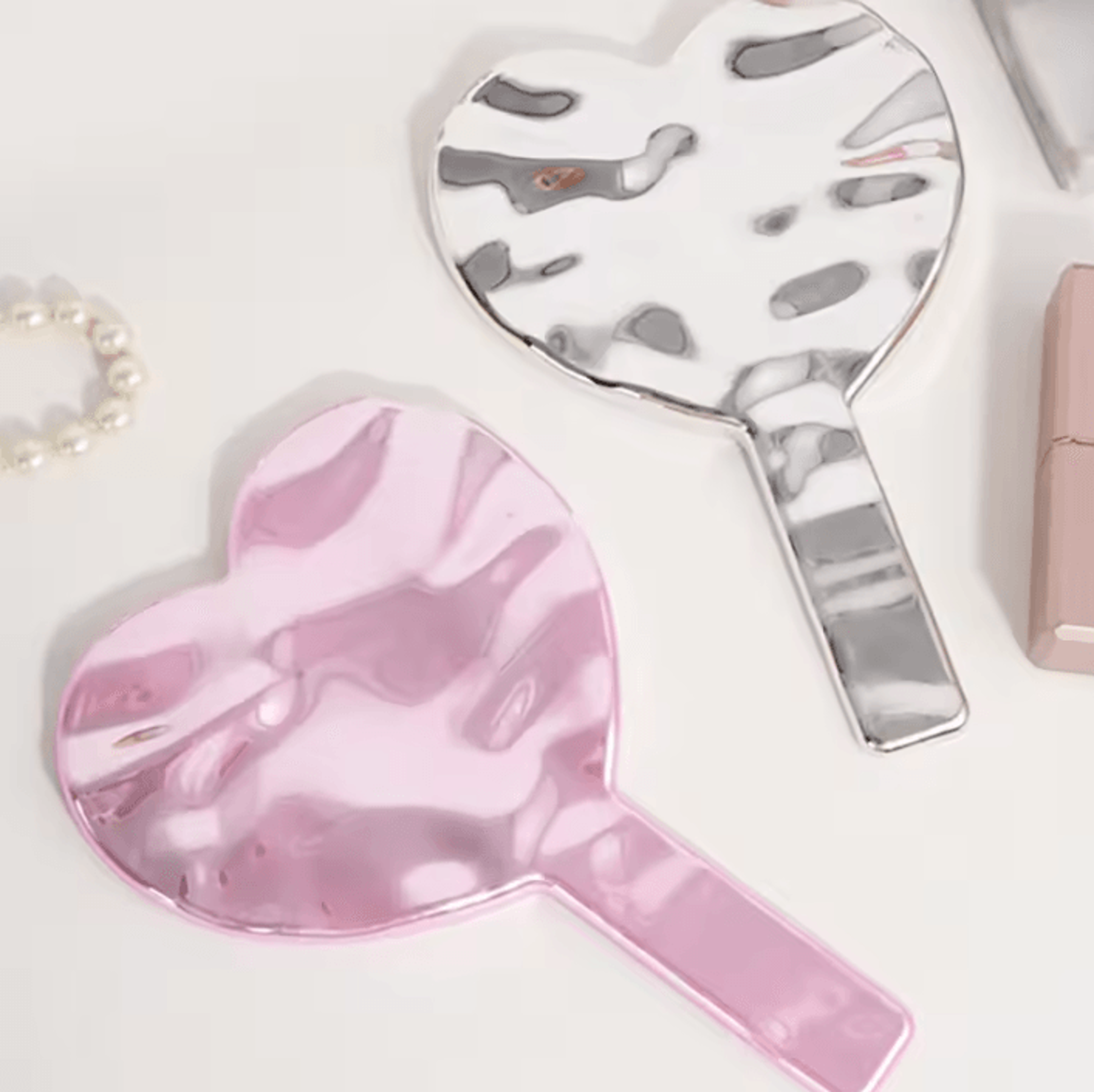 Love Heart Handheld Makeup Mirror 1