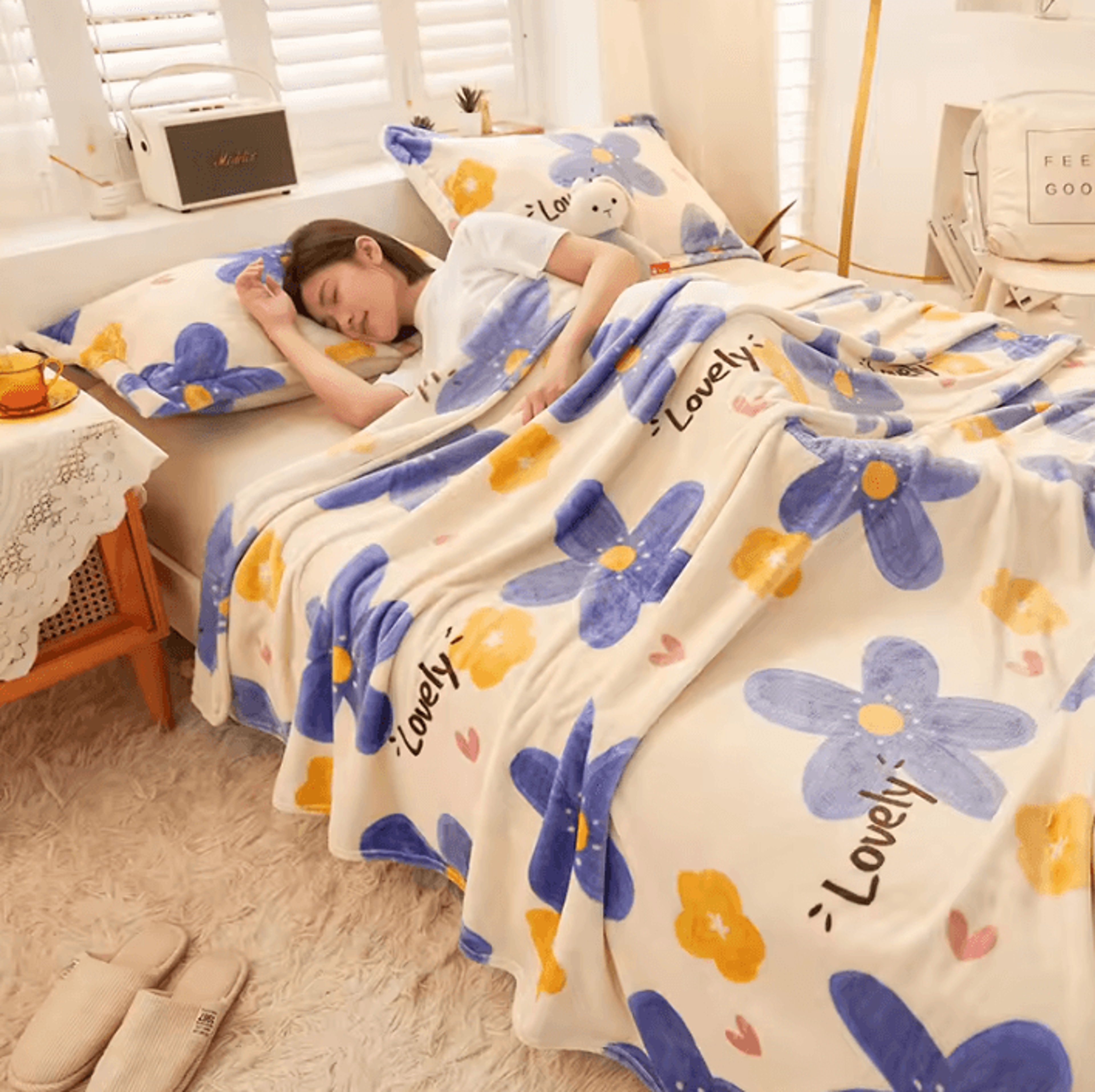 Cute Strawberry Flannel Throw Blanket 7