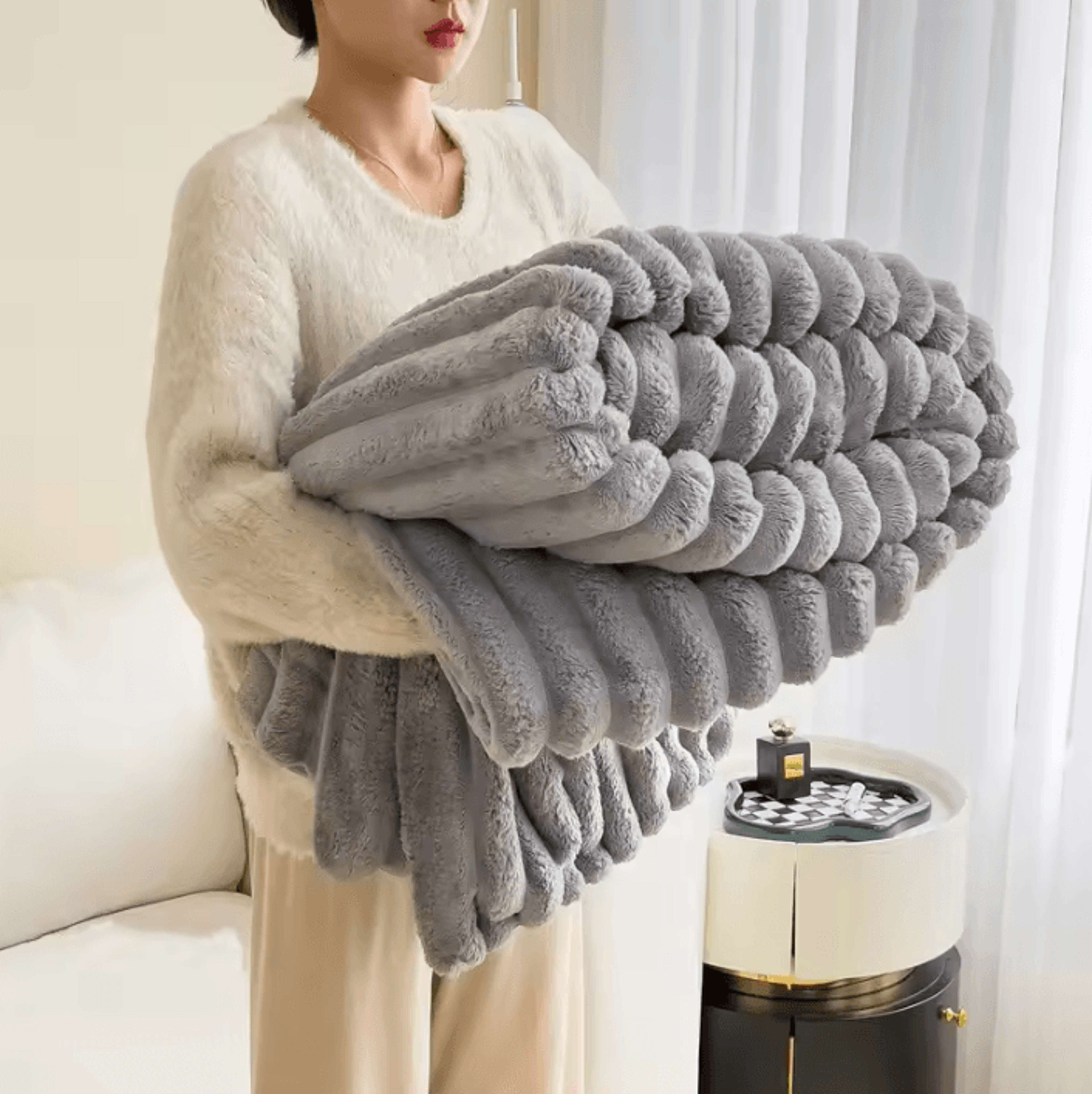 Faux Rabbit Fur Plush Nap Blanket 11