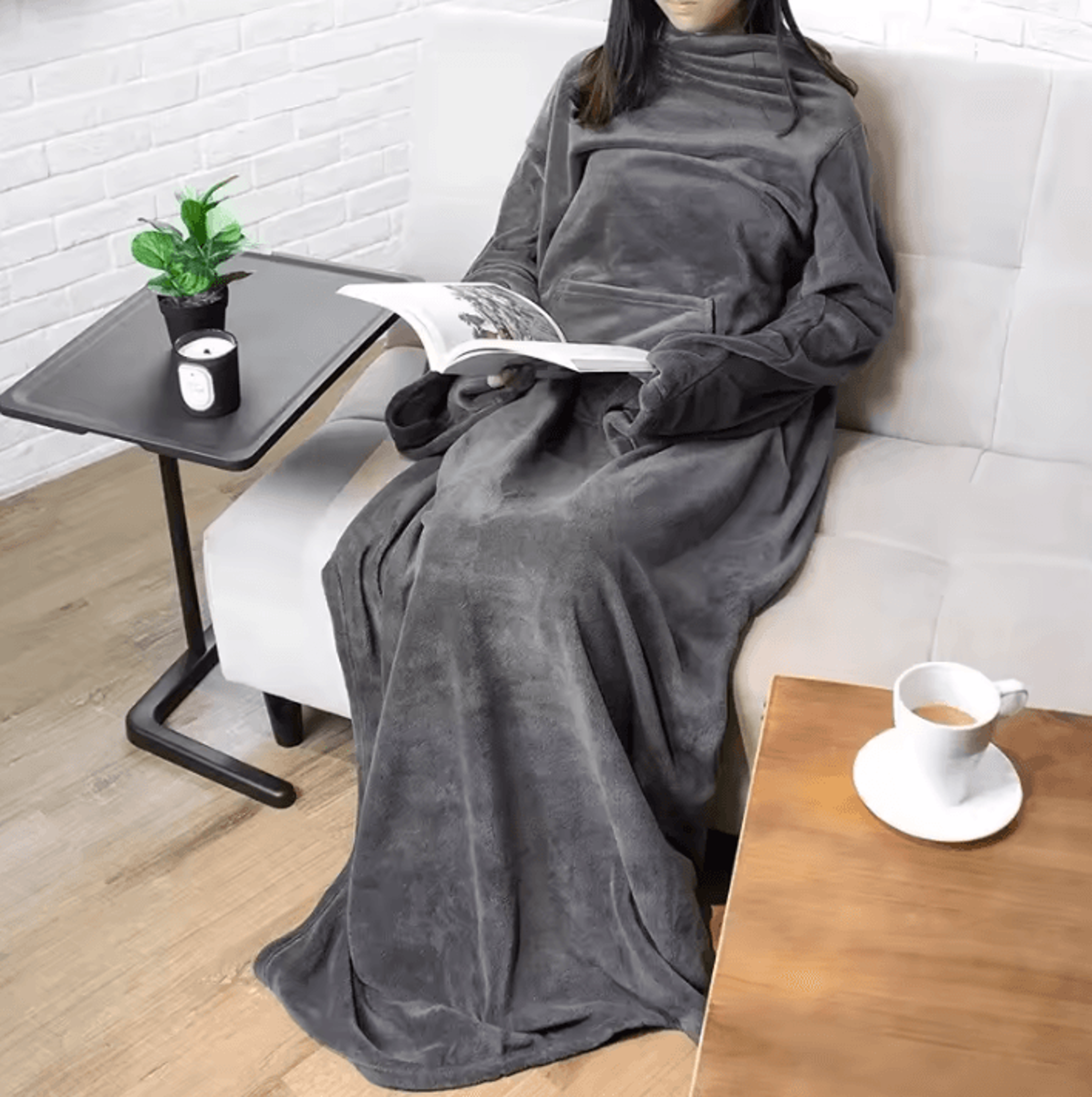 Wearable Flannel Blanket With Sleeves And Large Pocket 2