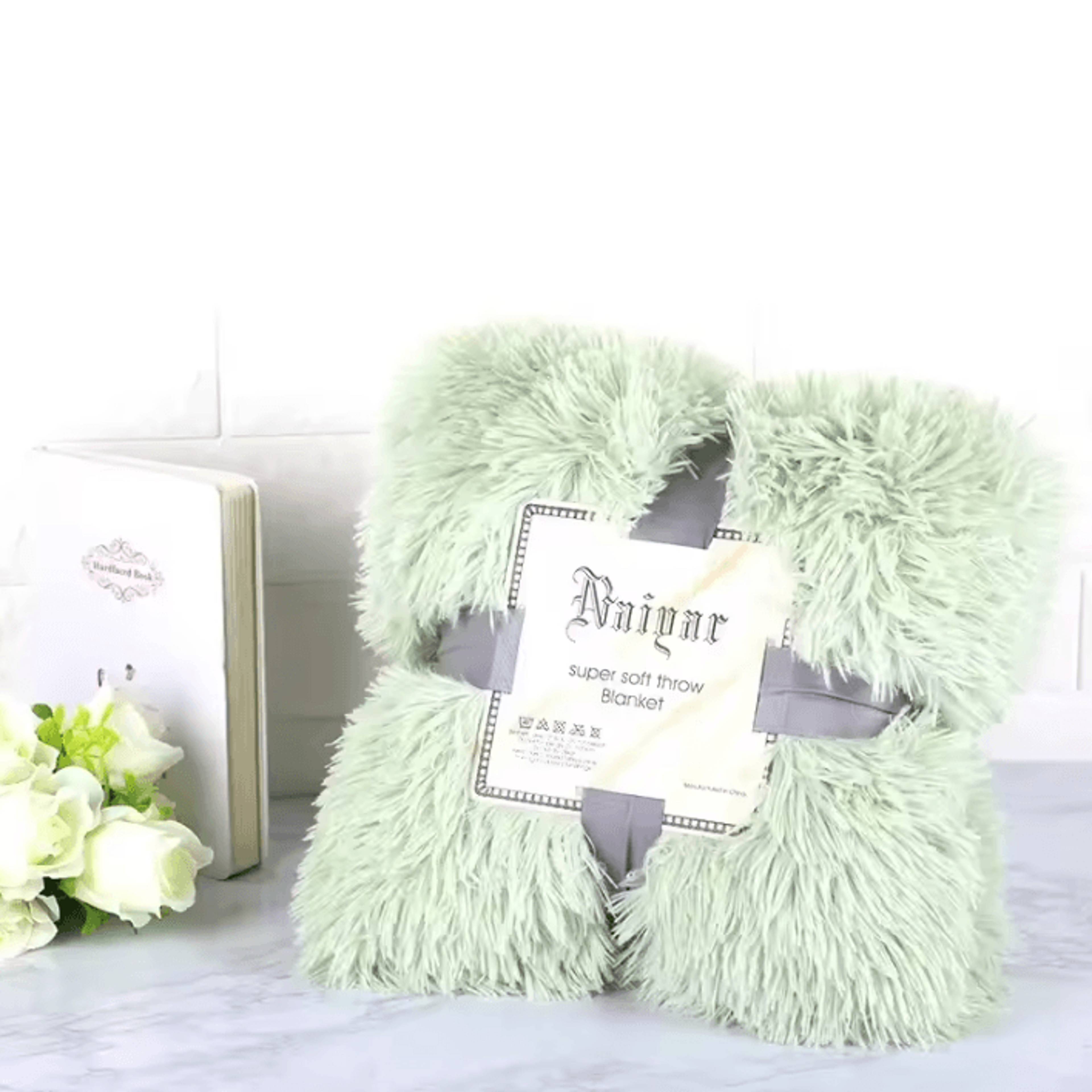 Super Soft Shaggy Faux Fur Throw Blanket 17