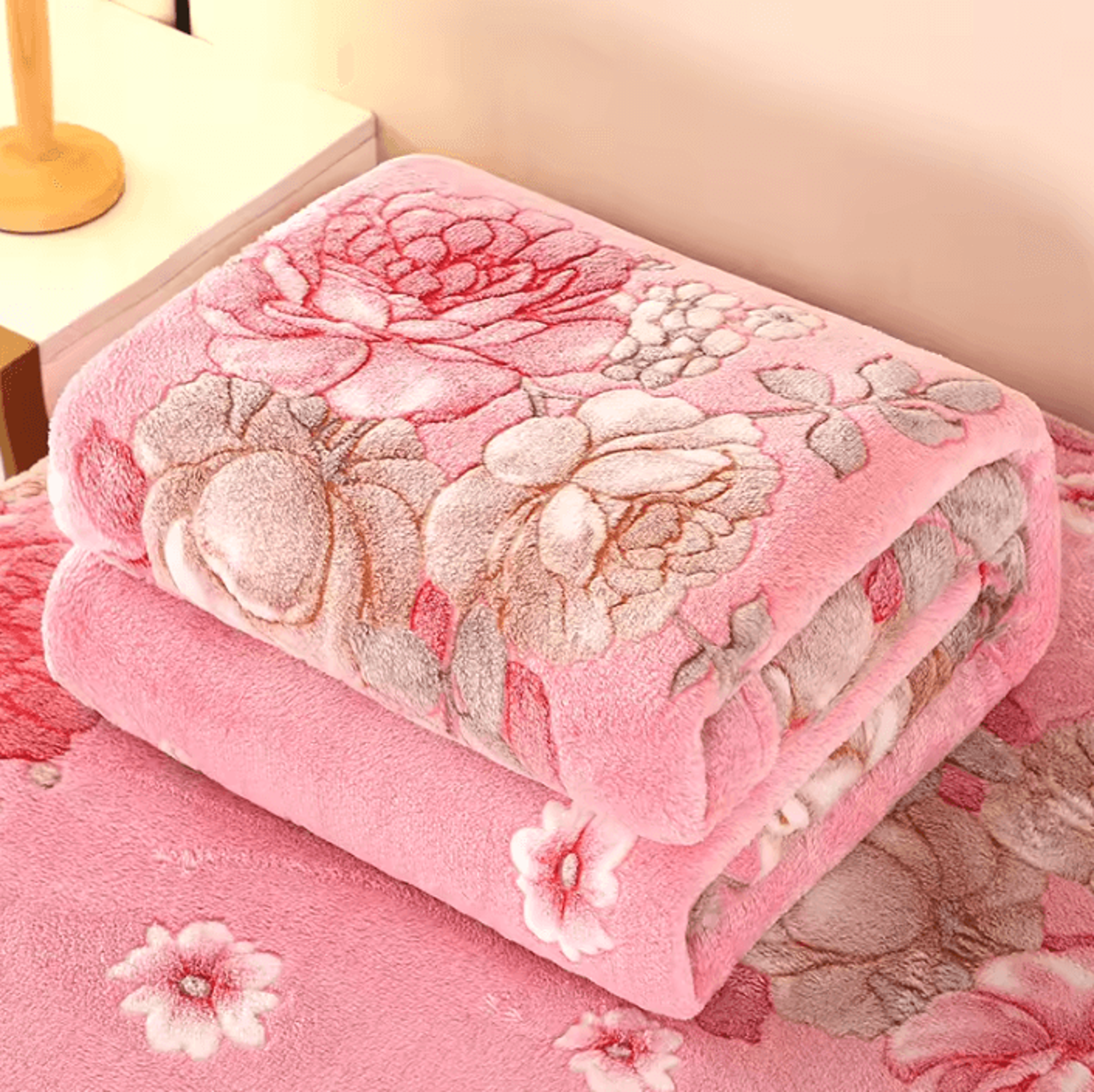 Floral Fleece Travel And Pet Blanket 1