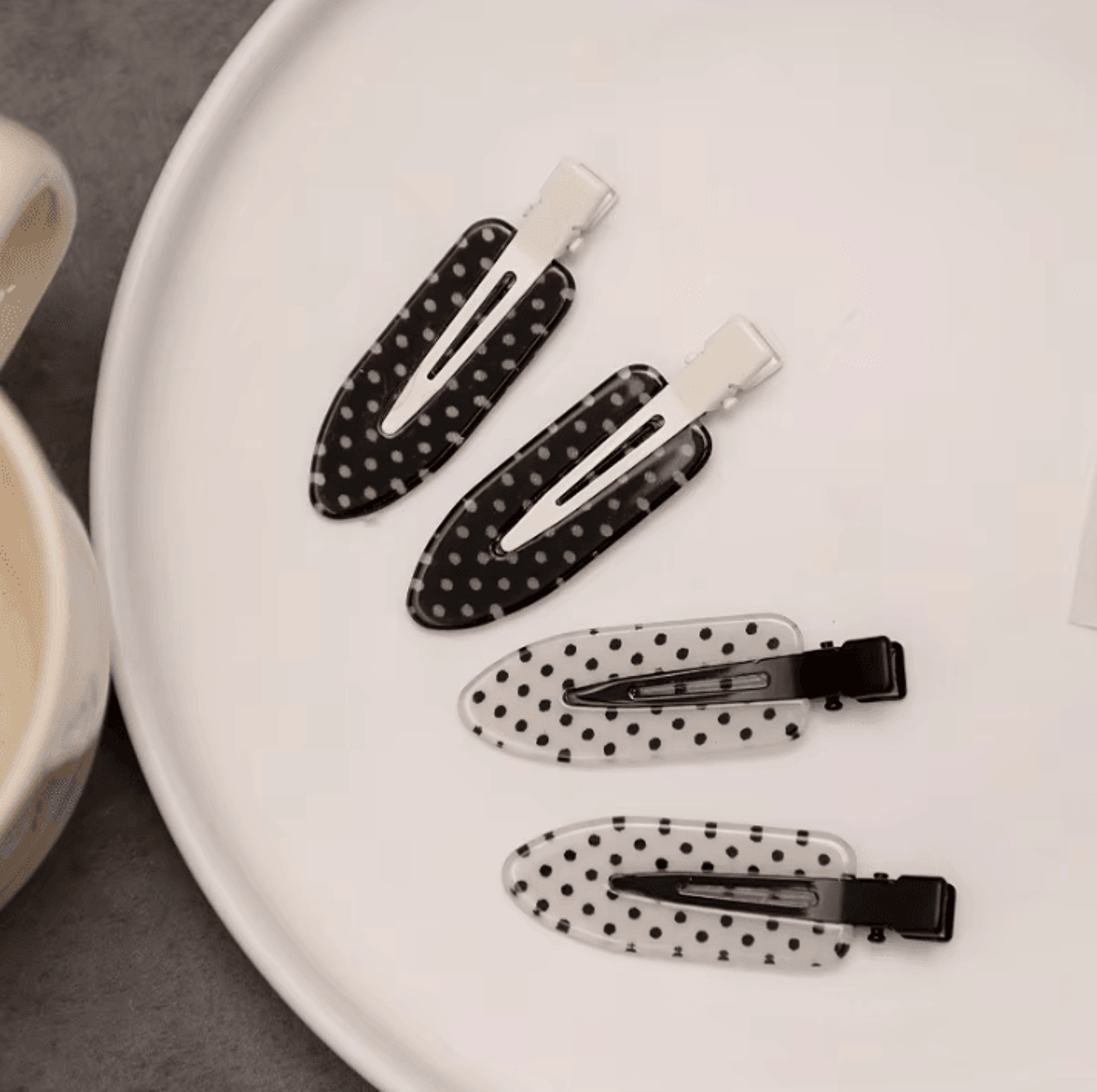 Black White Acrylic Hair Clips With Polka Dot Design Polka Dot Hair Accessories And Minimalist Hair 1