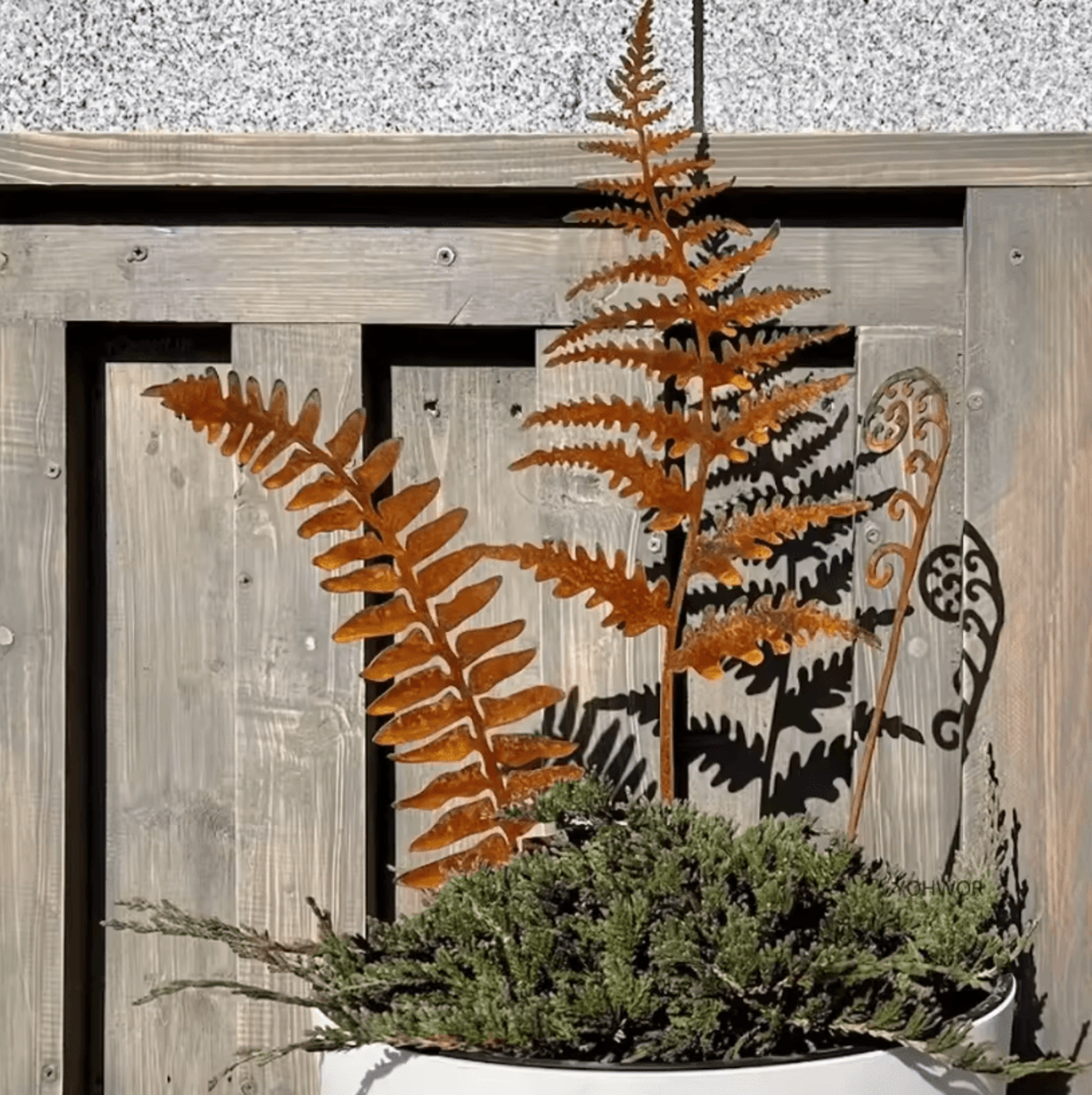 3Pcs Rusty Fern Leaves Garden Stakes  Metal Garden Art Decor Outdoor Plant Stake Bouquet For Yard   1
