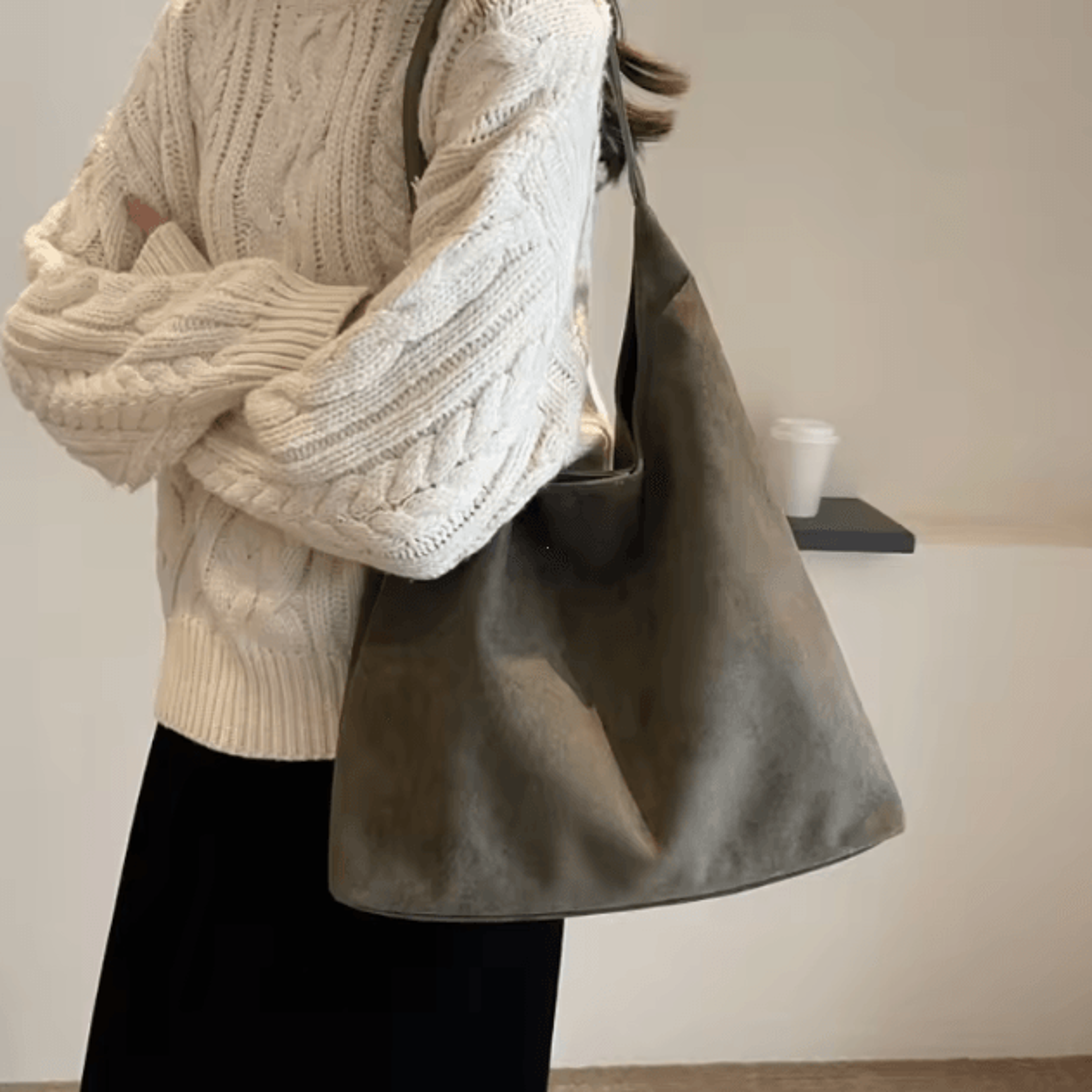 Autumn And Winter Vintage Suede Shoulder Bag Large Capacity Casual Commuter Handbag For Women 2
