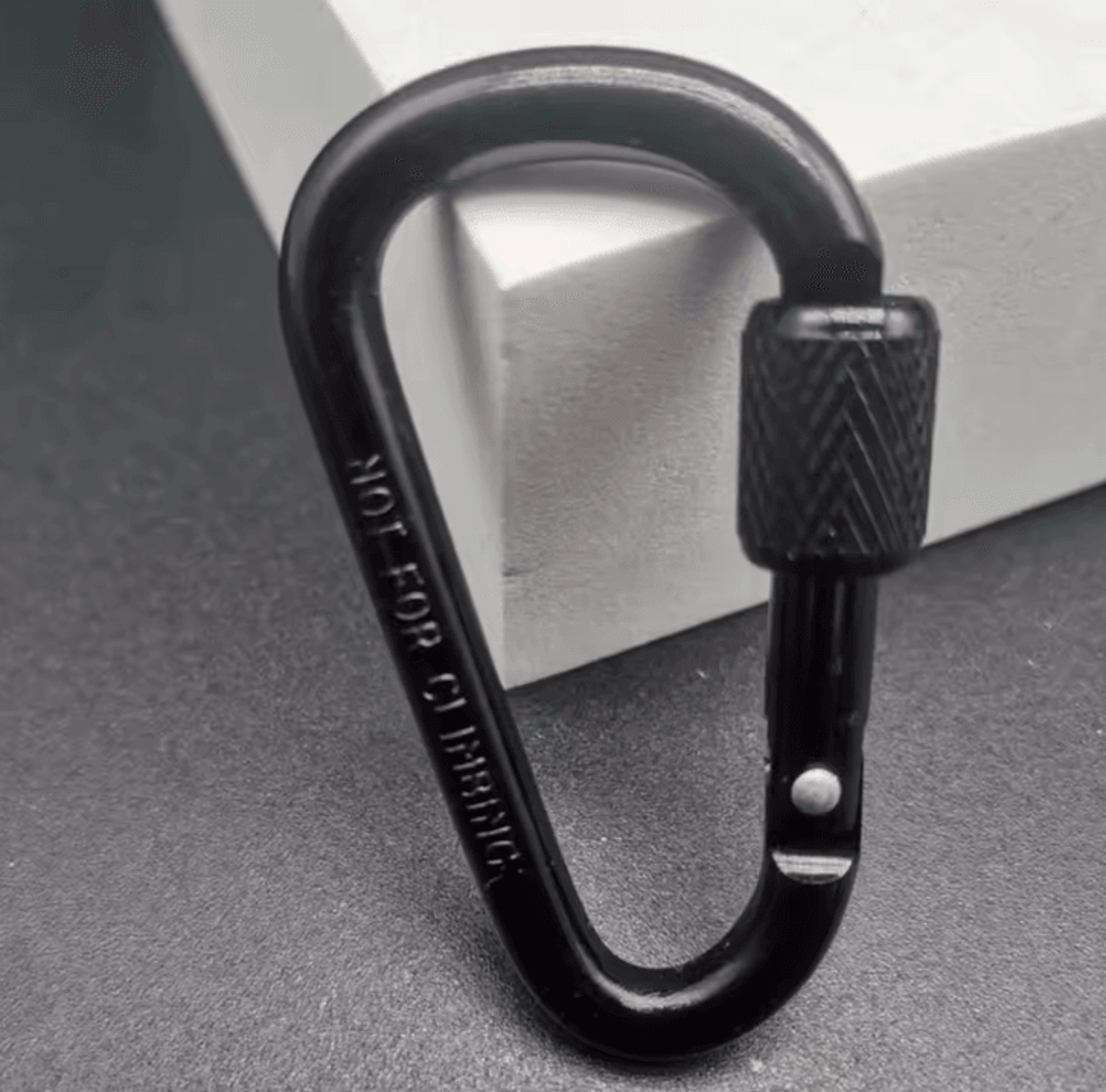 MultiColor Aluminum Carabiner Keychain Clip  DShape Locking Hook For Camping Hiking  Everyday Carry 4