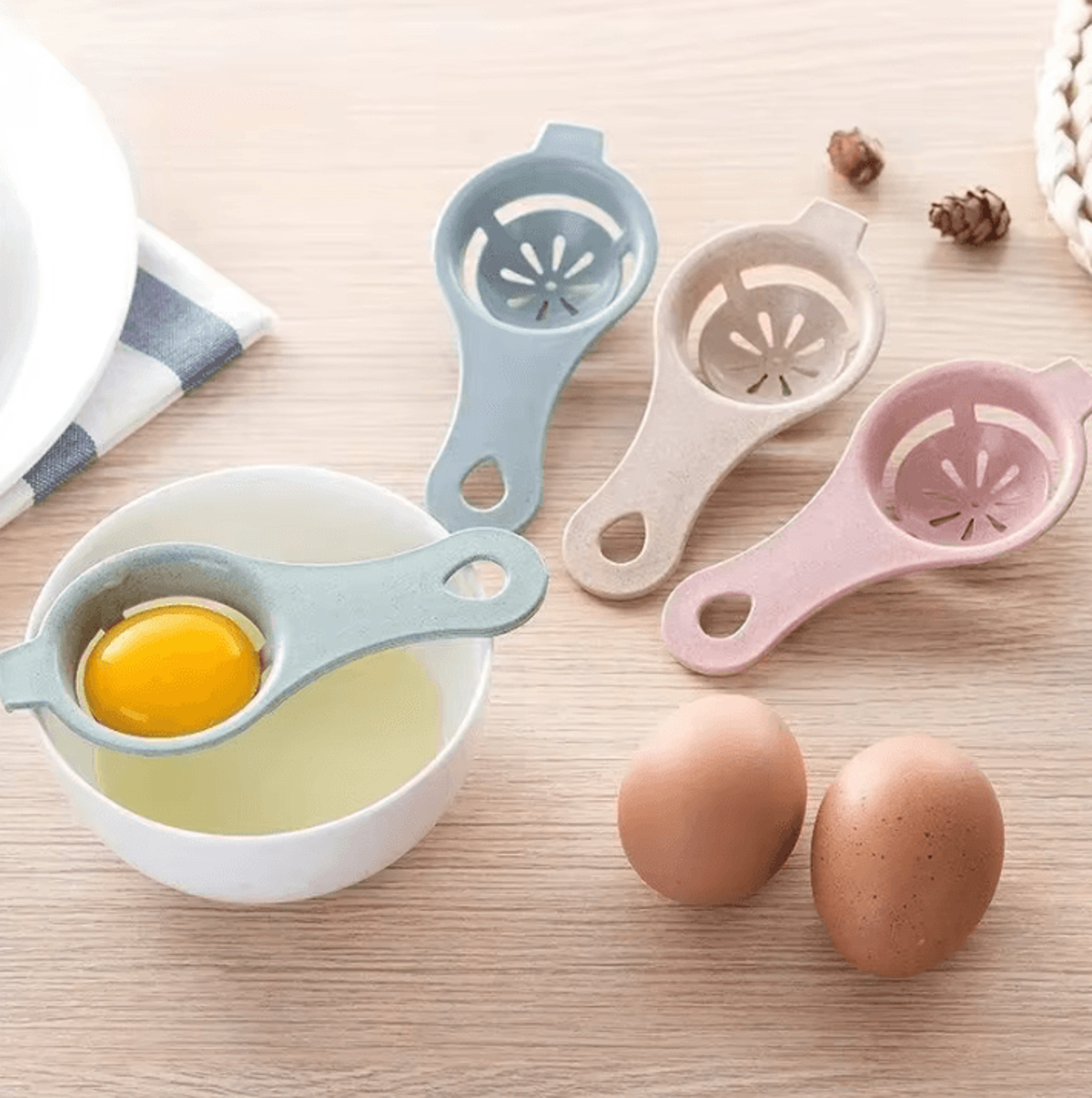 EcoBake Egg White Separator  Wheat Straw Egg Yolk Separator Kitchen Baking Tool 1