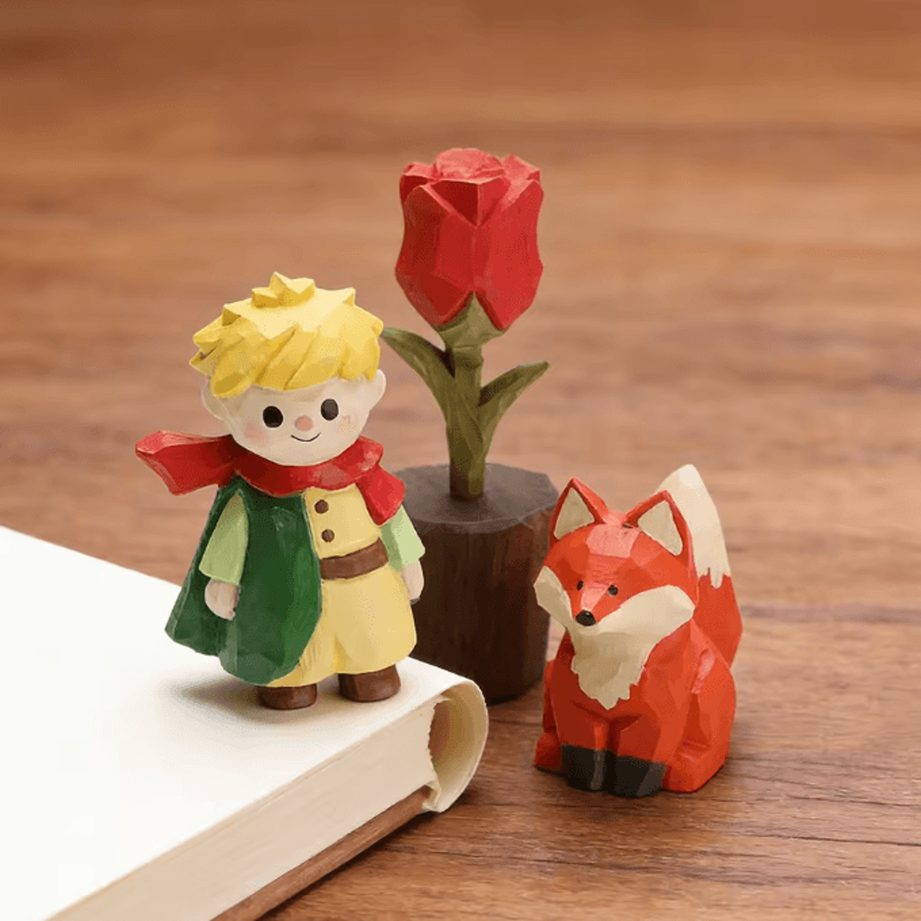 Handcrafted Wooden Fox Figurine  Vintage Mini Fox Sculpture For Home  Office Decor 7