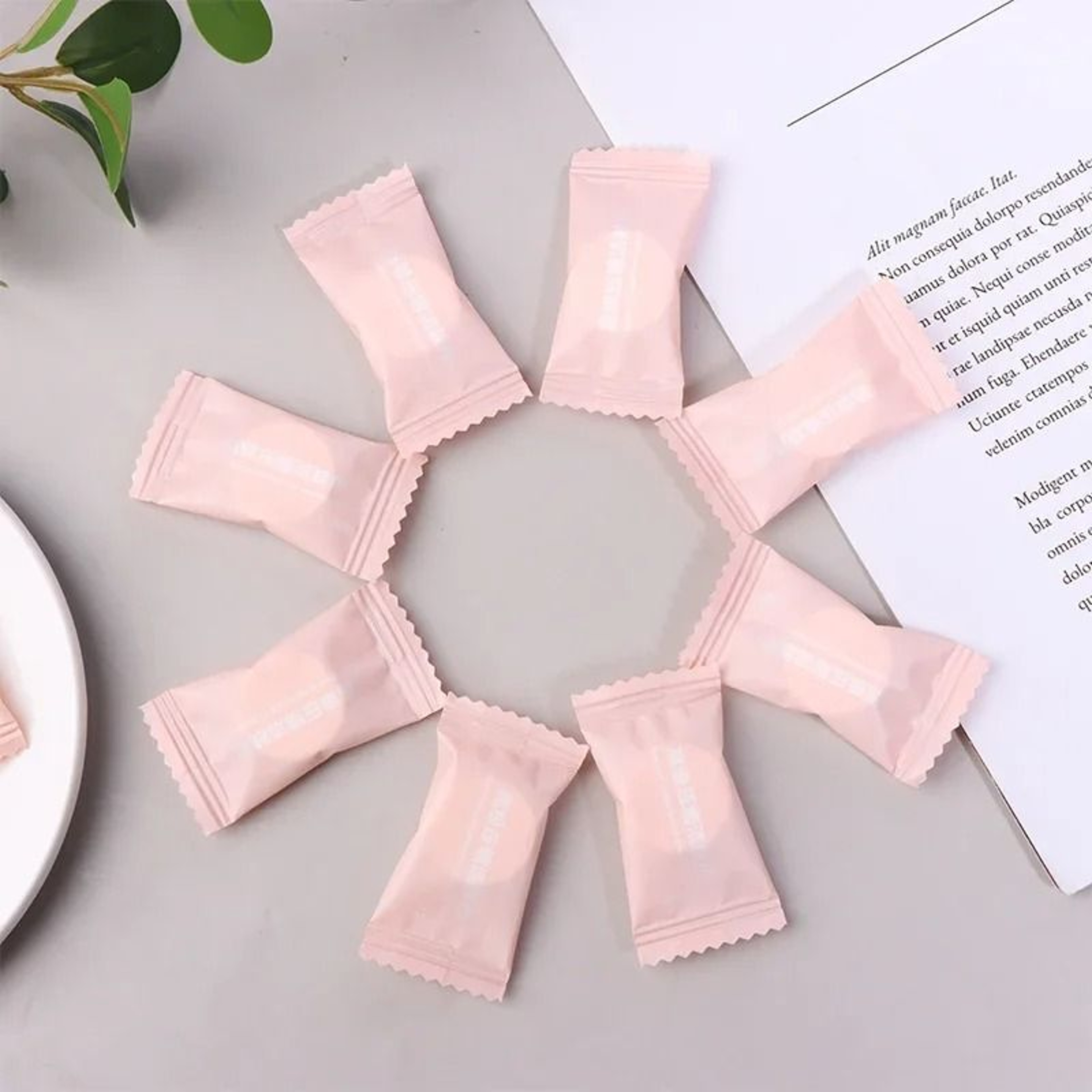 Portable Mini Compressed Towel Tablets And Disposable Magic Face Care Wipes 2