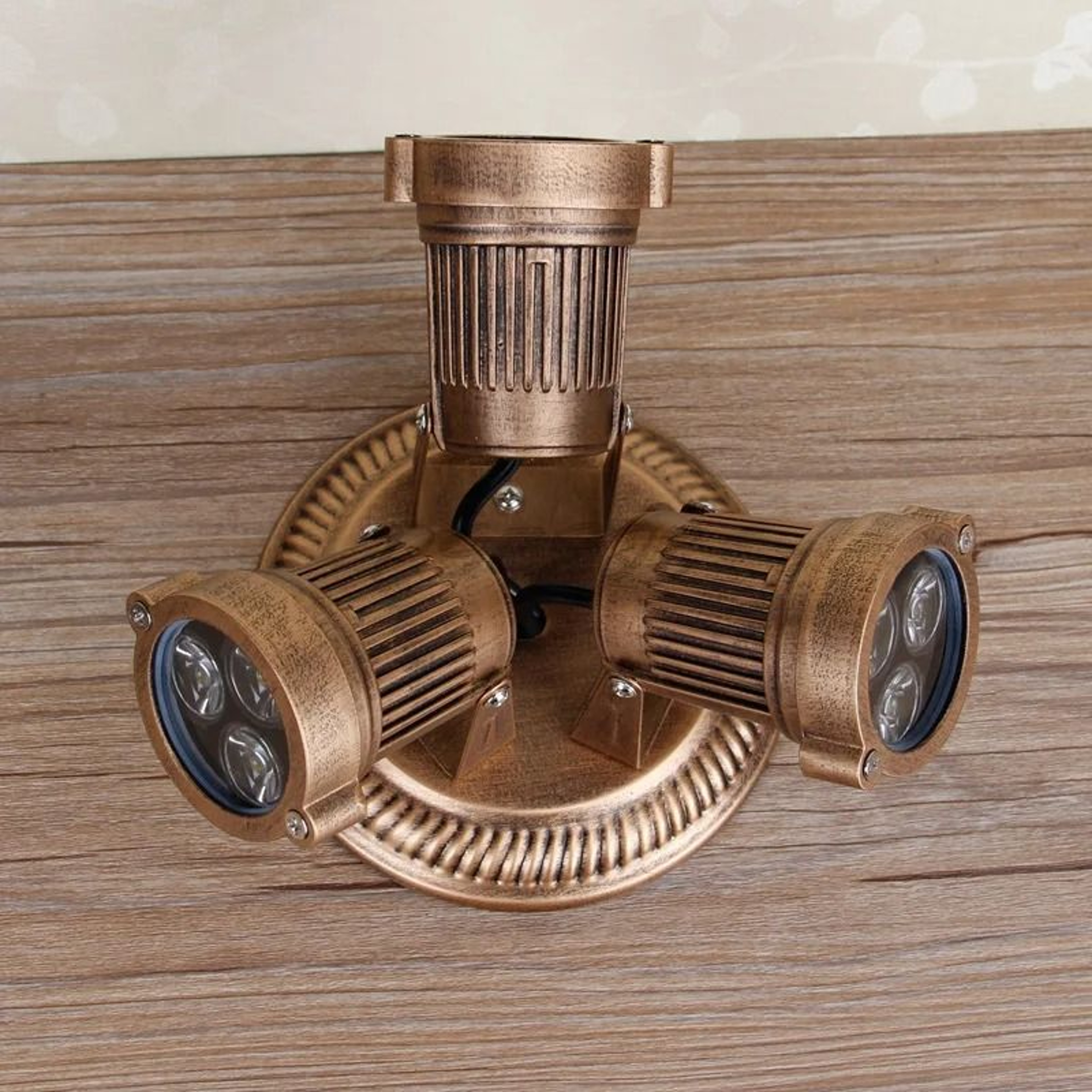 Antique Bronze Multi Head Waterproof LED Spotlight European Retro Surface Mounted Luminaire 2