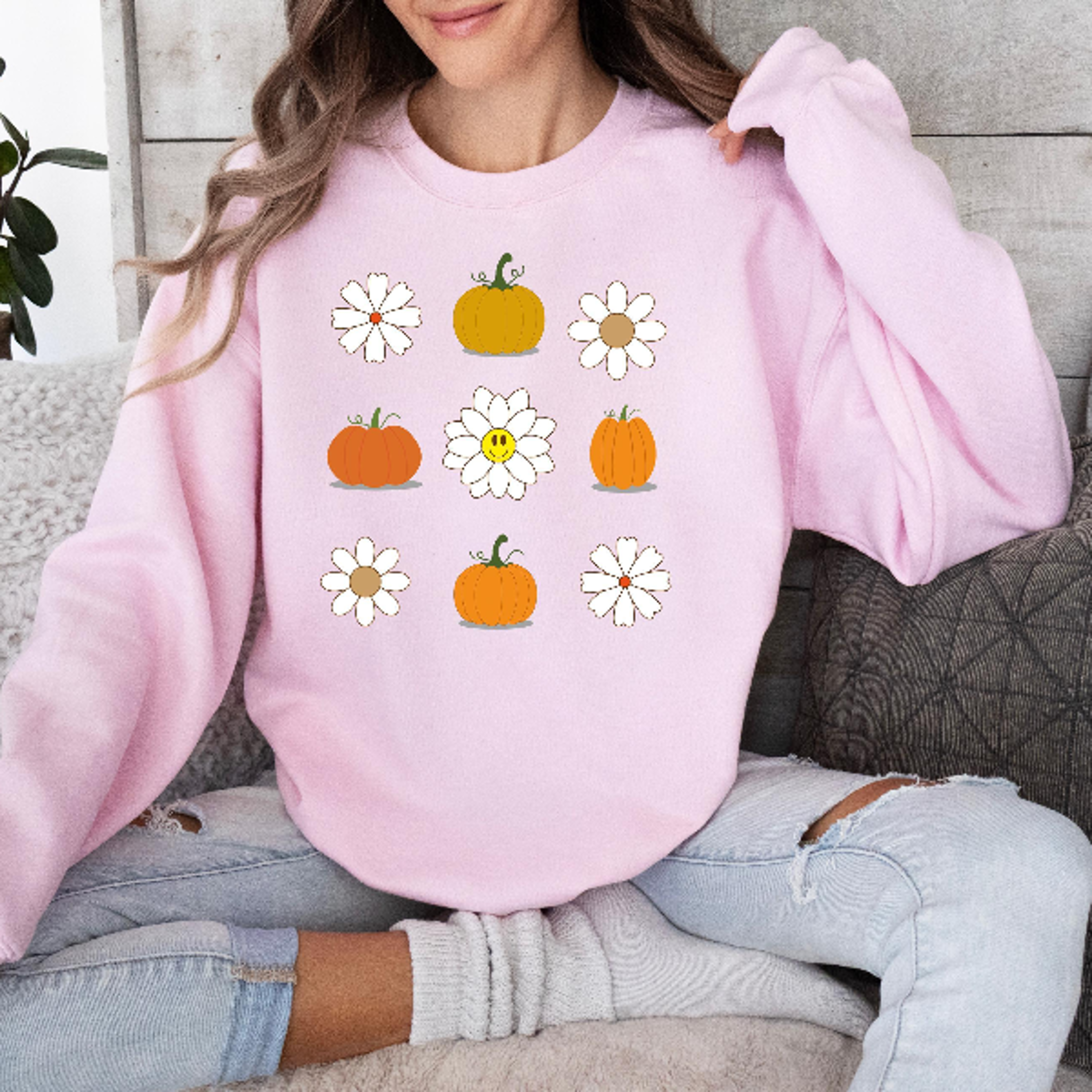 Thanksgiving Pumpkin Daisy Sweatshirt  Fall Floral Pumpkin Crewneck Cute Autumn Womens Sweater 0