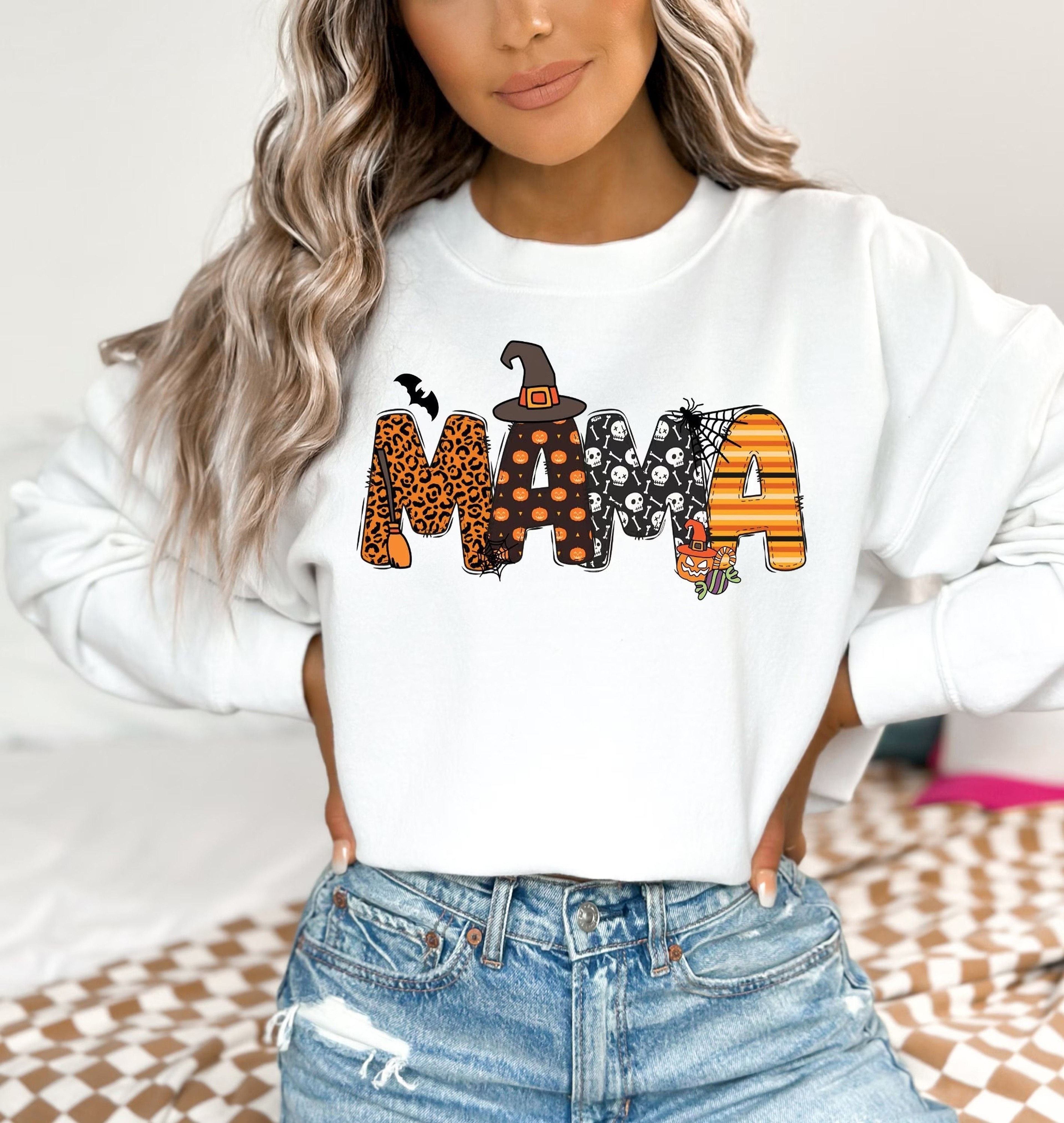 Cute Halloween Mama Sweatshirt Groovy Ghost Spooky Vibes Hoodie 4