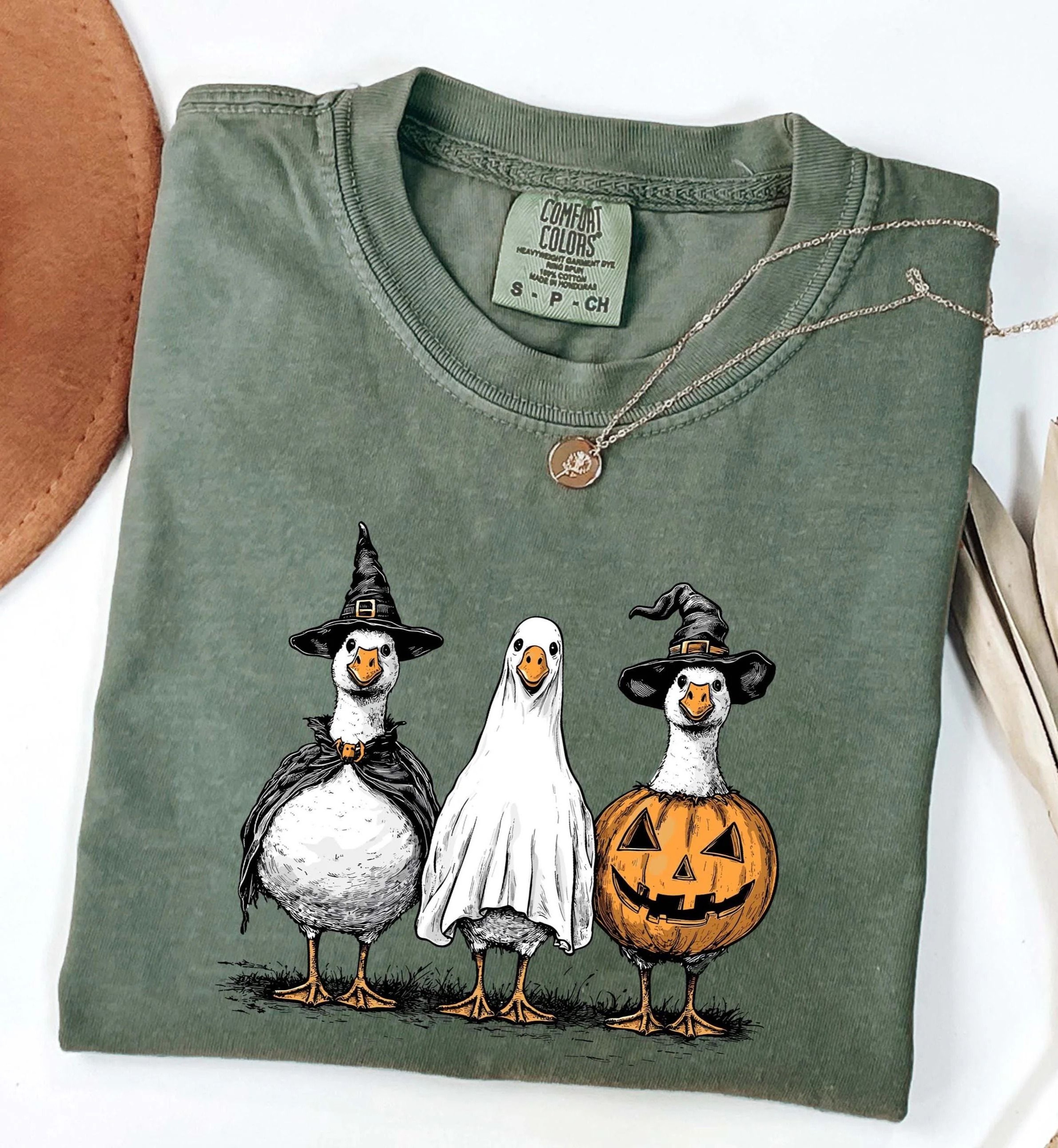 Funny Goose Bumps Halloween TShirt Retro Girly Spooky Goose Tee 0