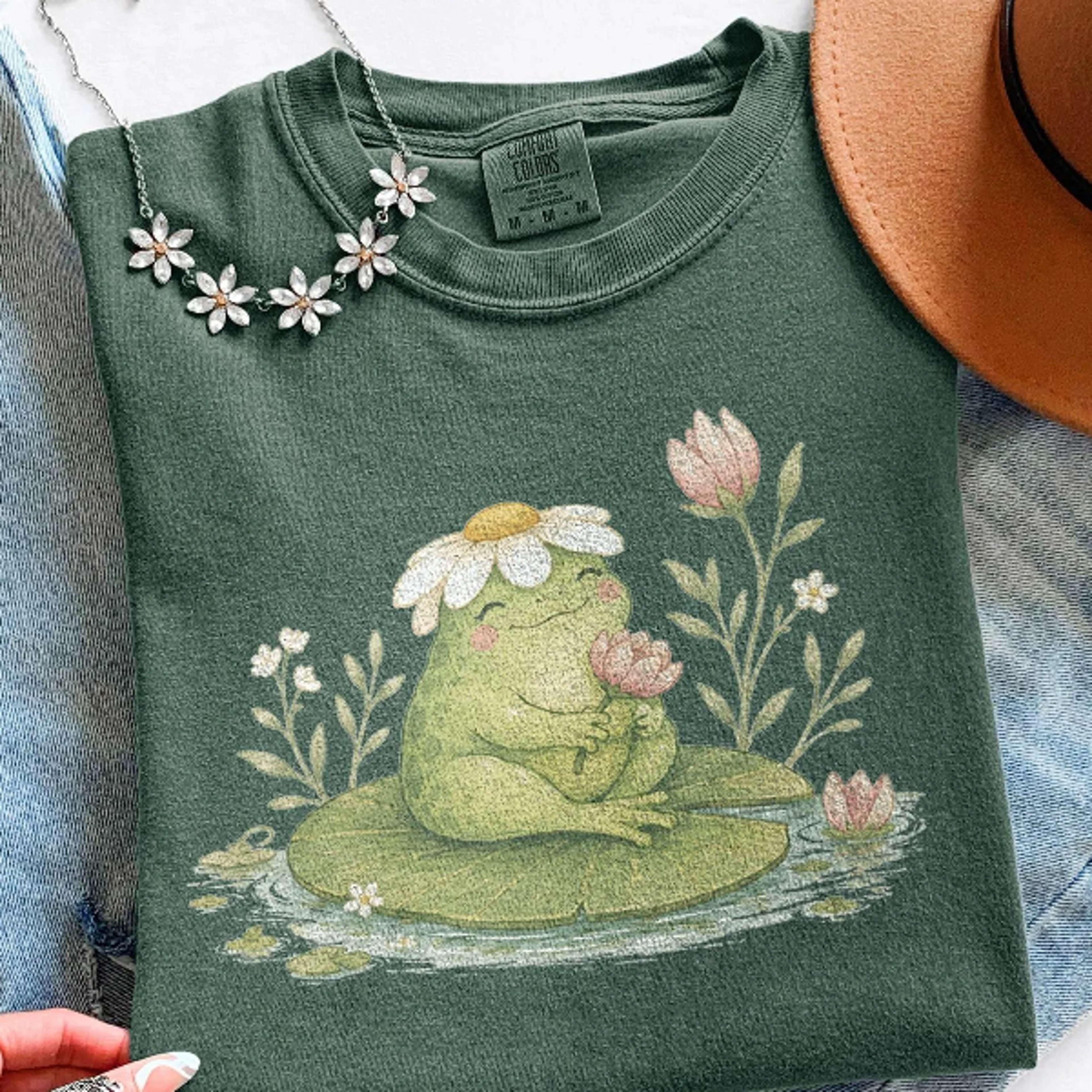 Vintage Happy Frog Graphic Tee Lily Pad Pond Nature Shirt Cozy Cottagecore Retro Style Top 2
