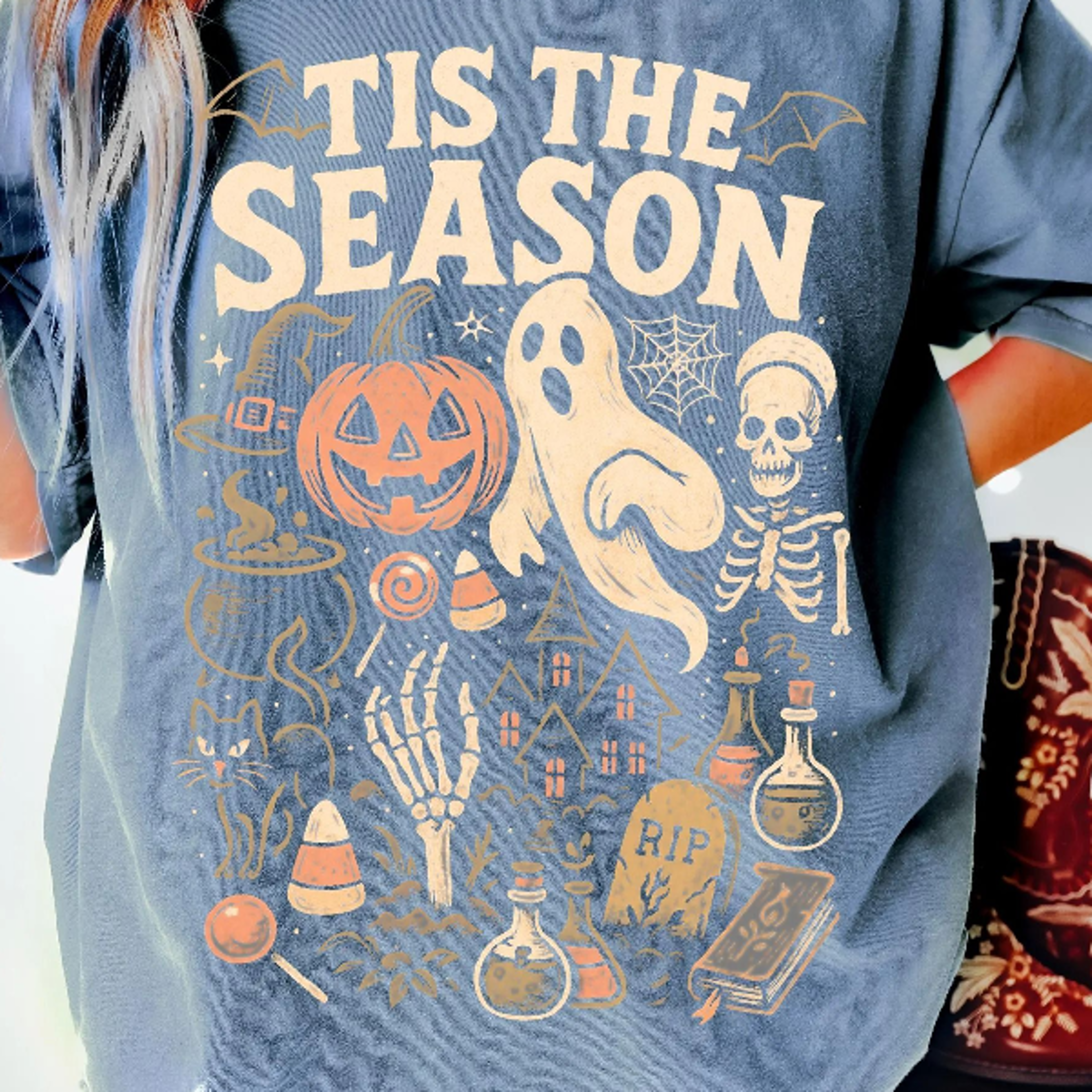Retro Tis The Season Skeleton Pumpkin Ghost Halloween TShirt  Y2K Halloween  Womens Shirt 0